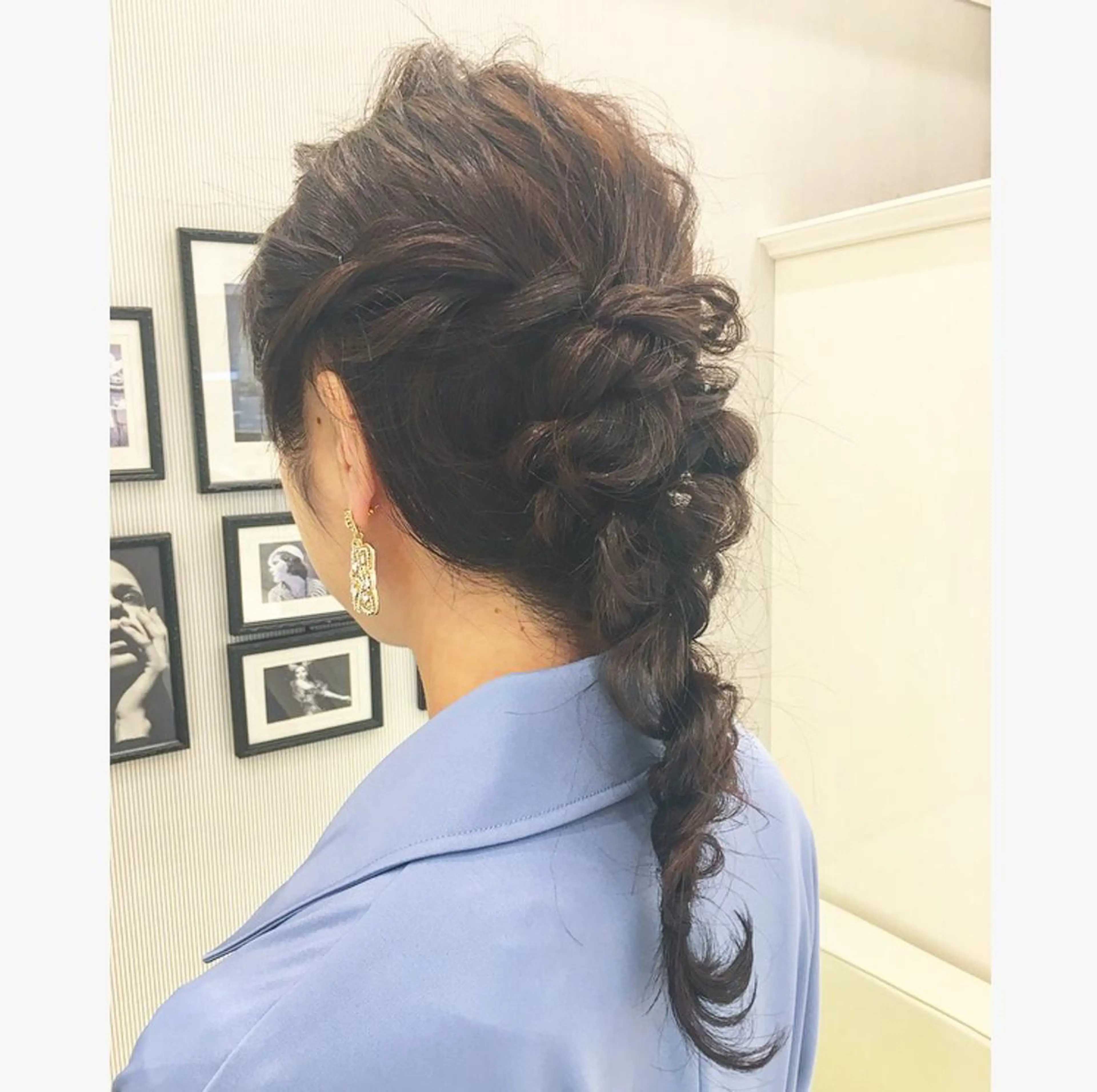 セミロング ヘアアレンジ 💙美髪救世主💙 関華蓮のヘアスタイル