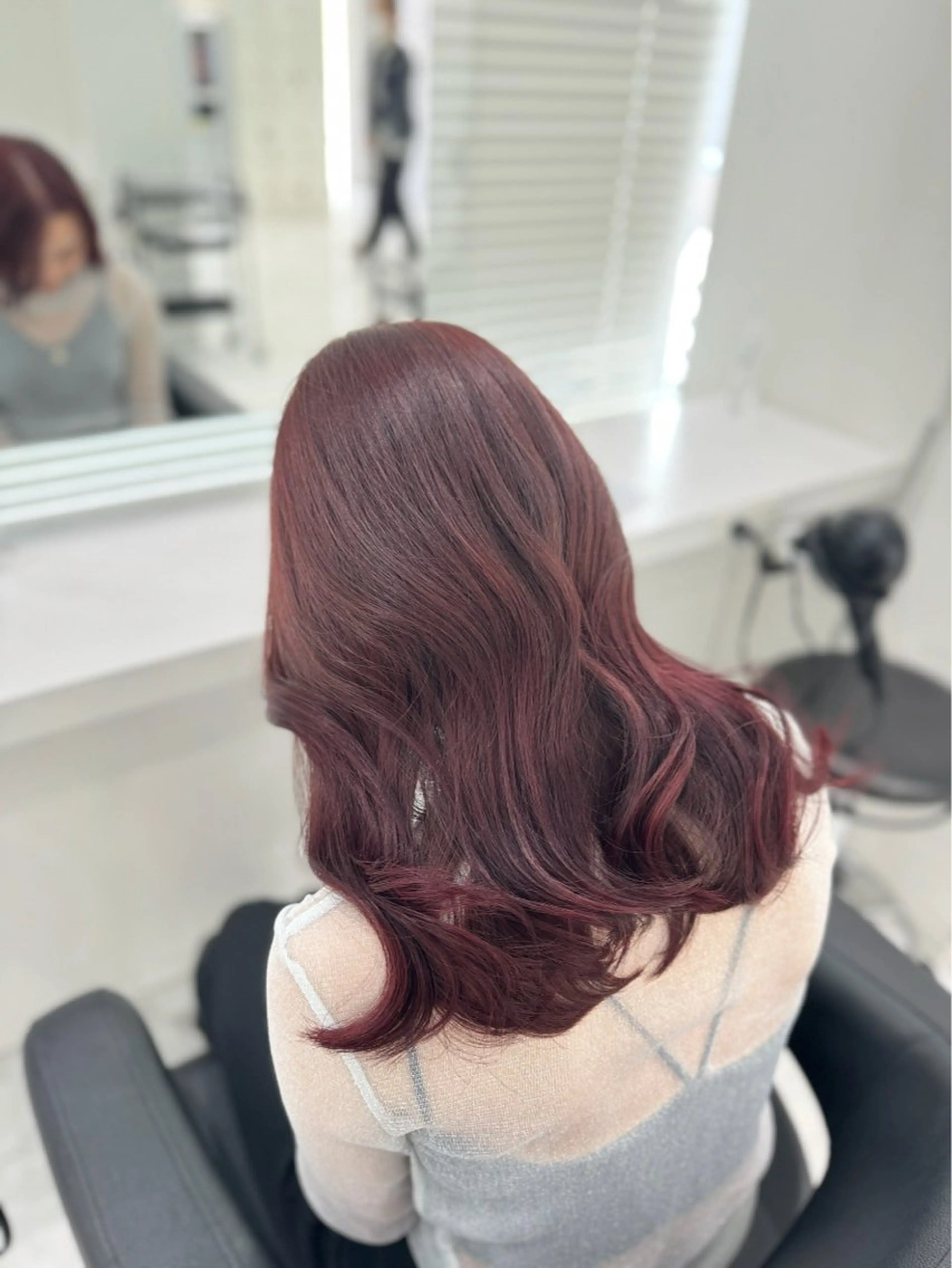 ロング カラー 透明感くすみカラー 🩶カナタ🩶のヘアスタイル