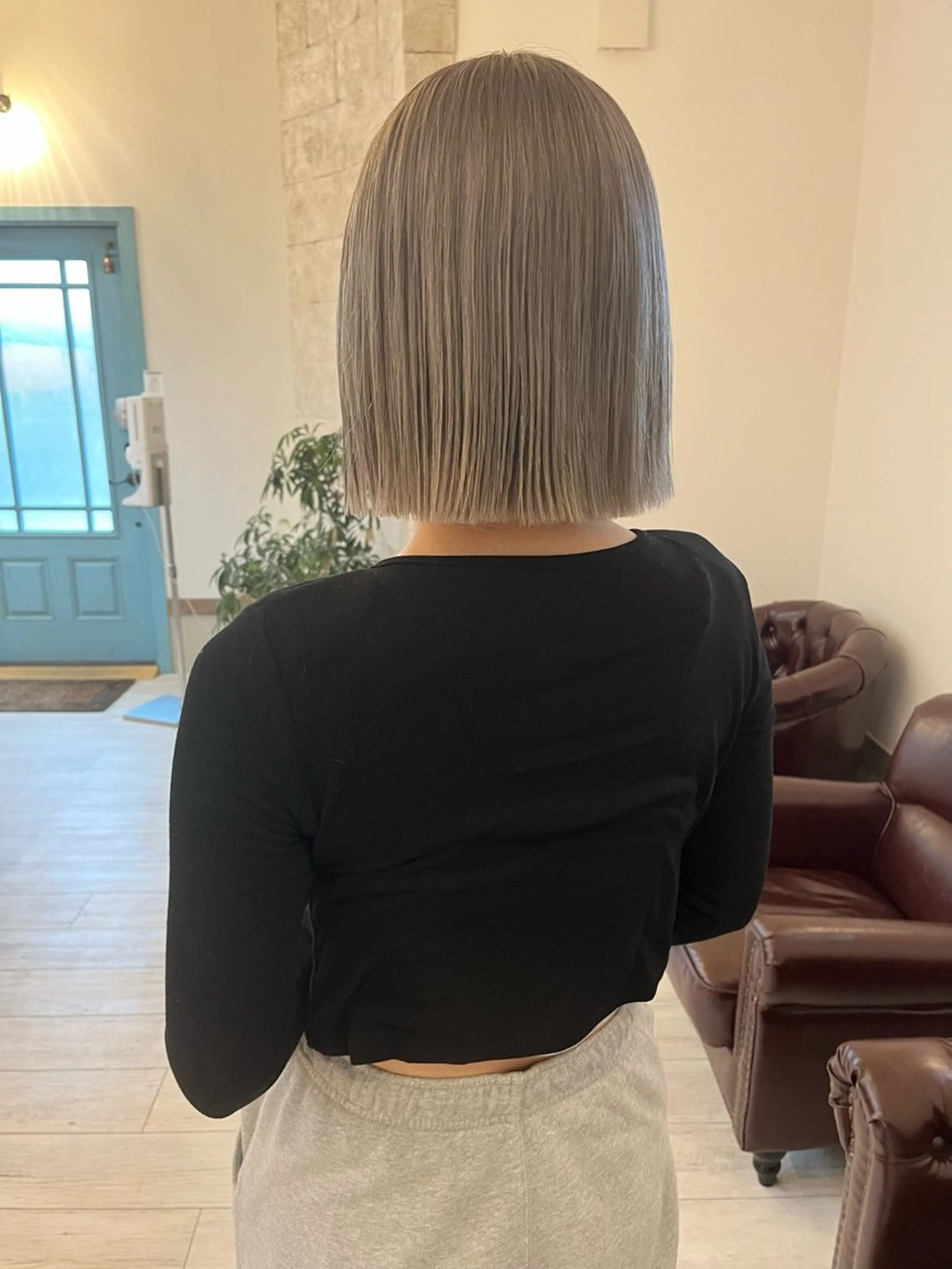 ショート カラー Agu hair time所属・time_ メラニーのヘアスタイル