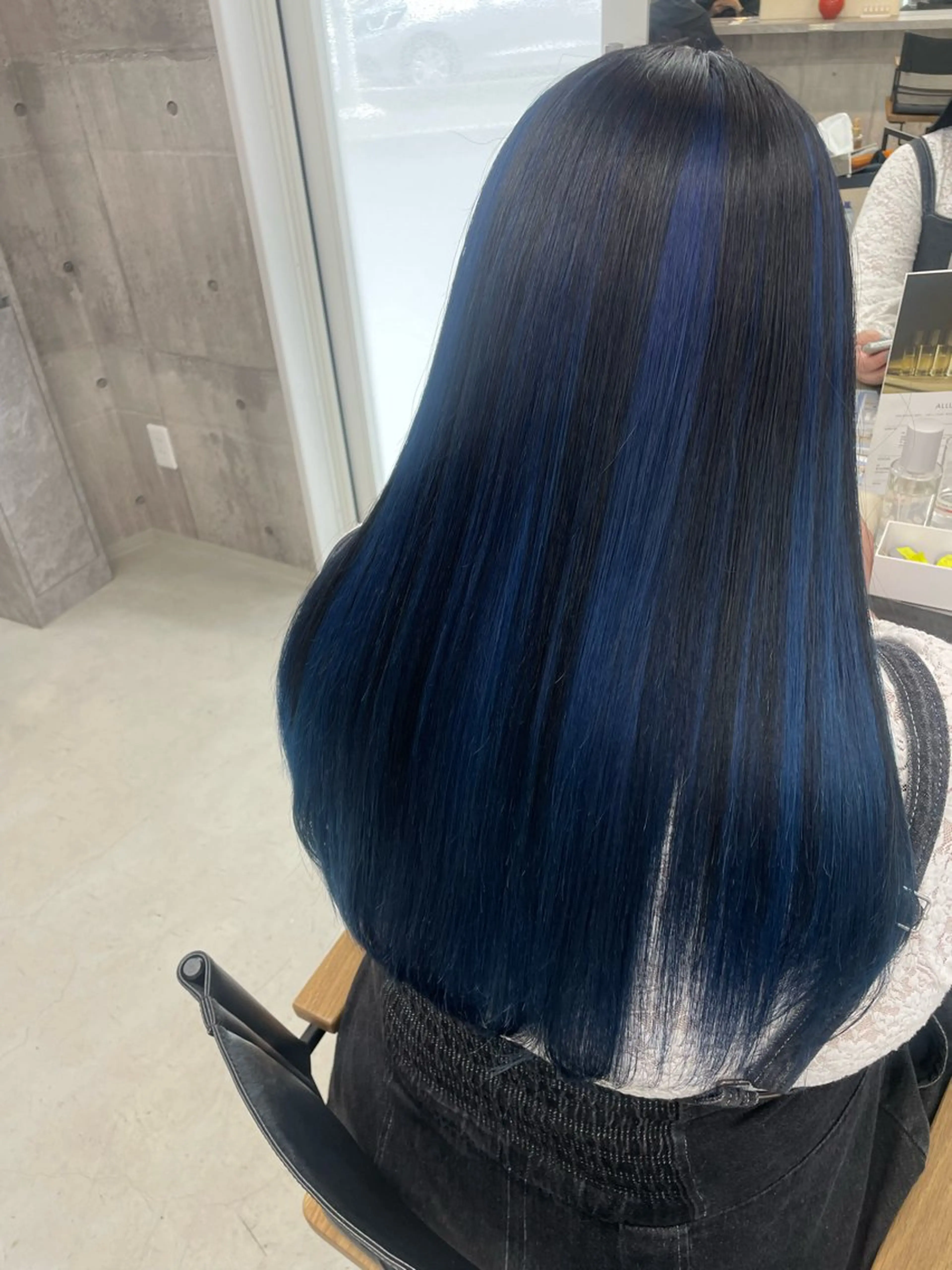 ロング カラー 松村 友里圭のヘアスタイル