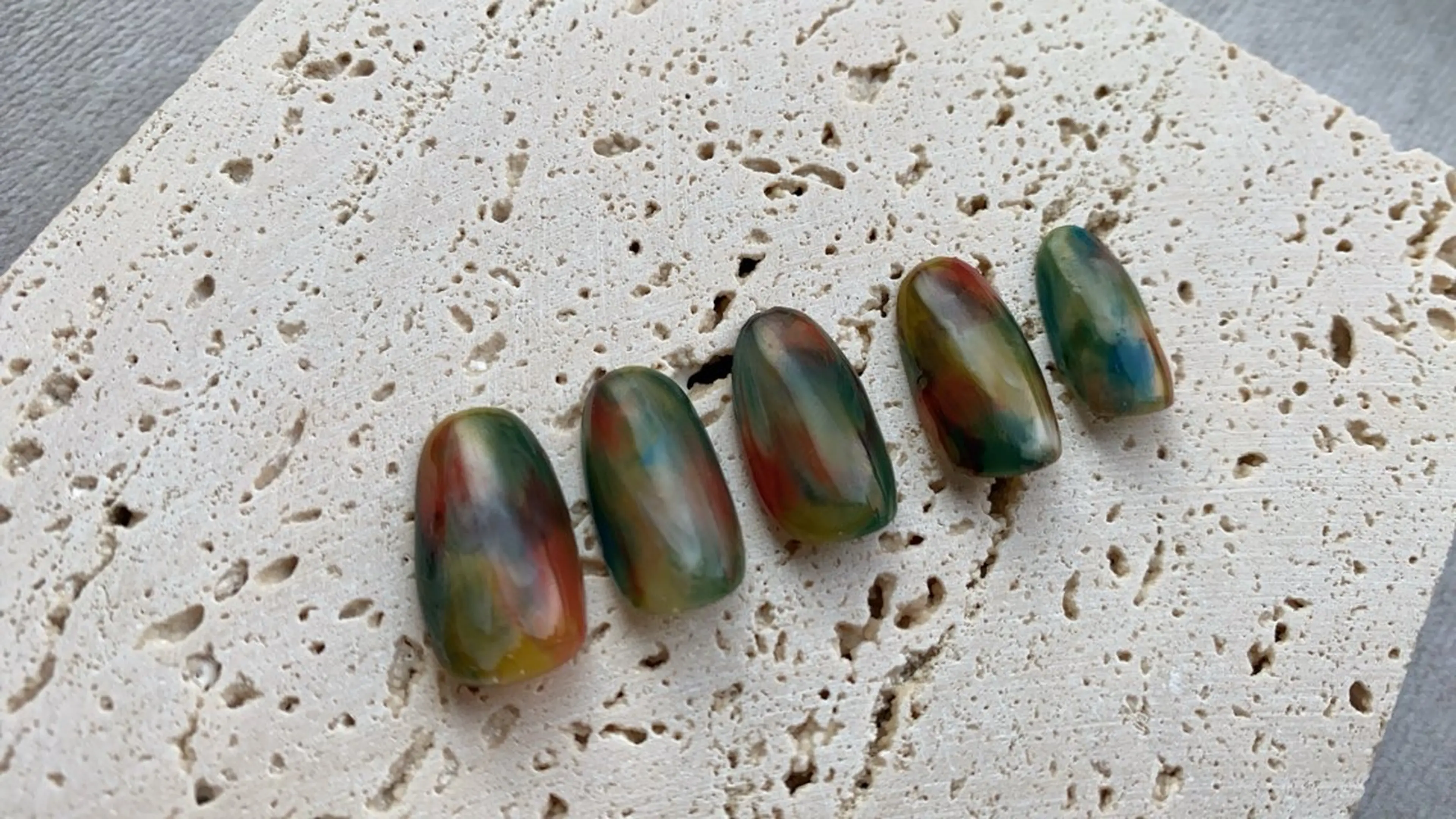 ネイル 住宅街のねいる屋さん R.G  NAILのネイルデザイン