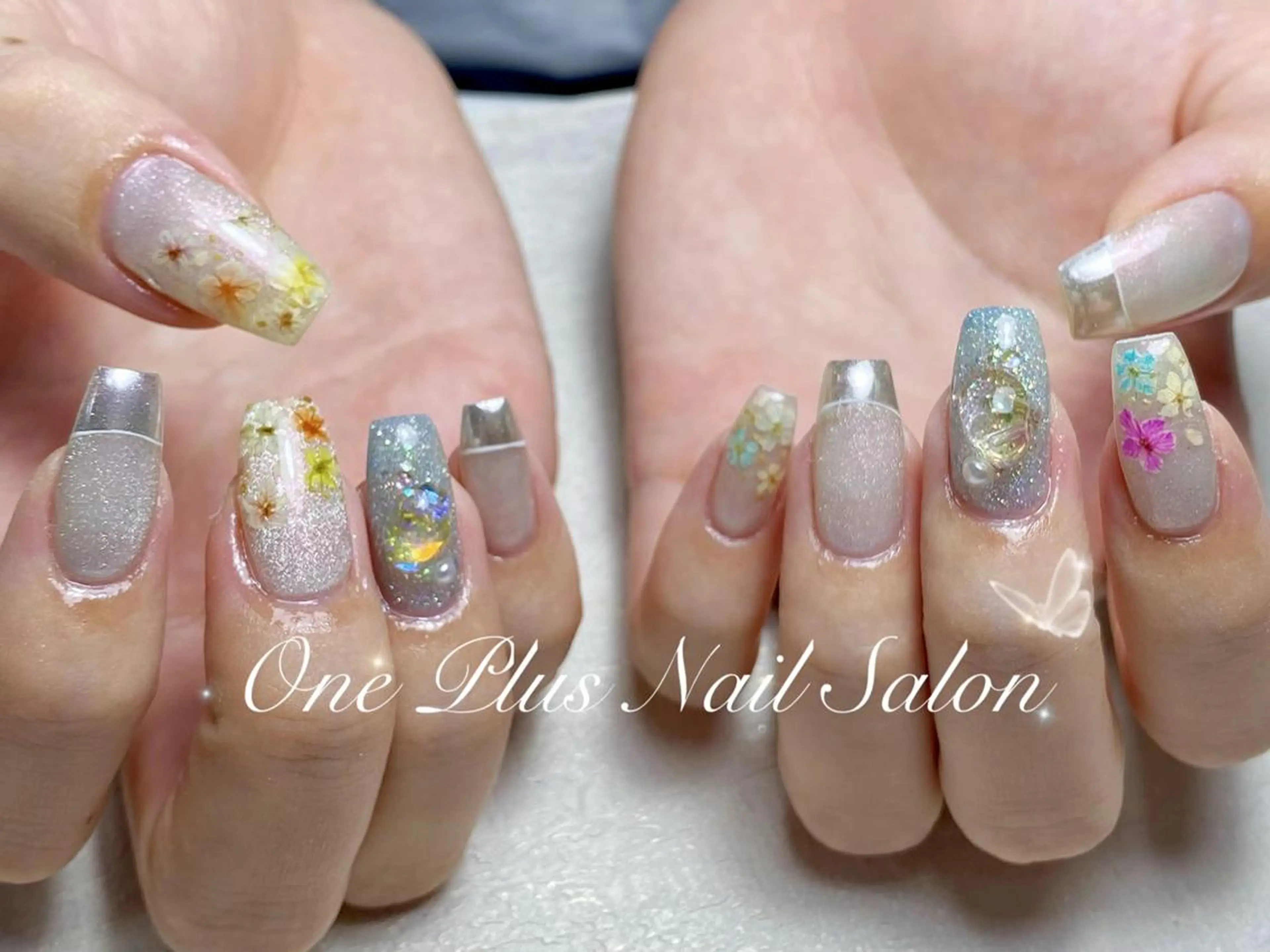 ネイル One Plus キキのネイルデザイン