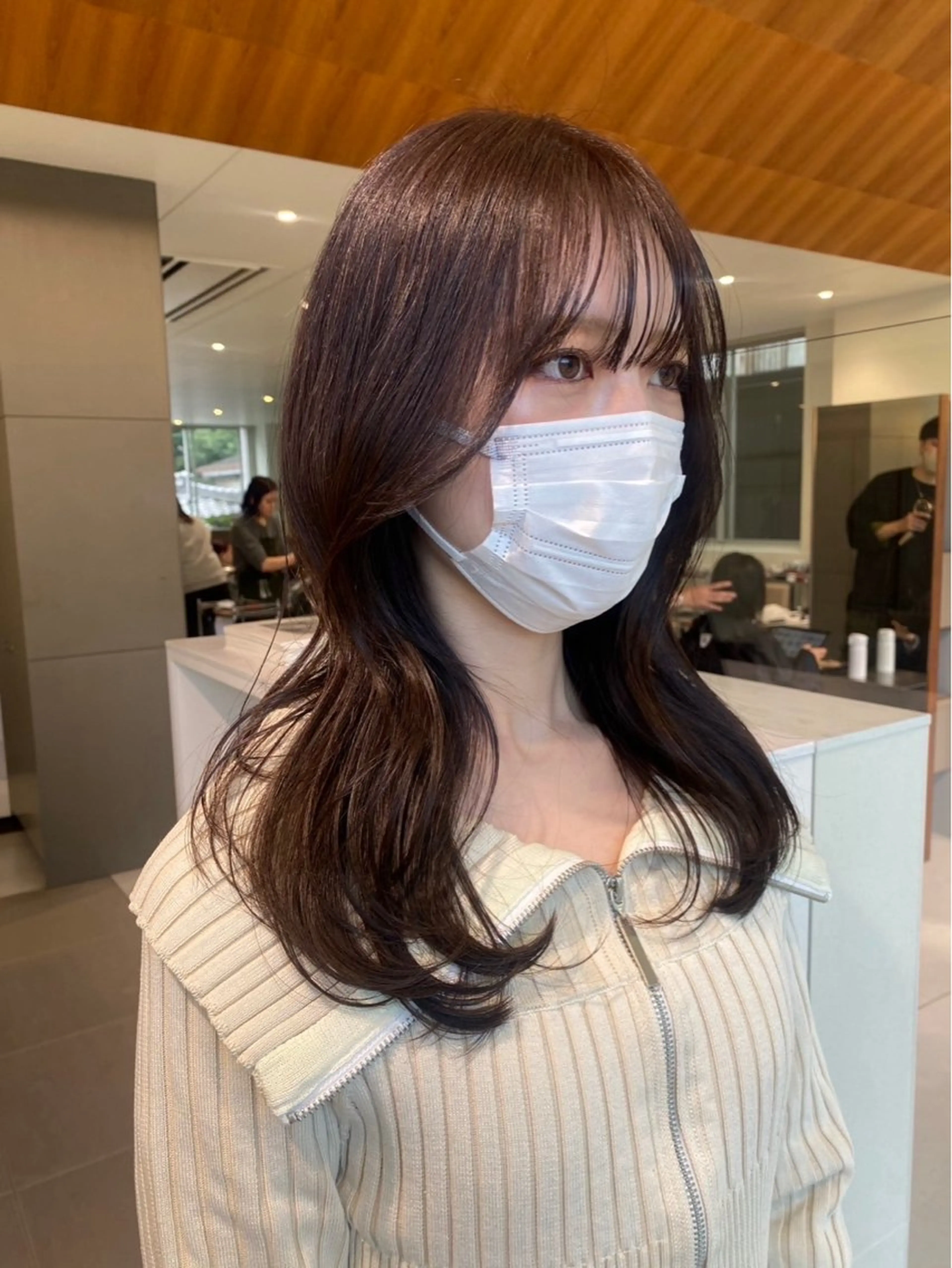 ロング LOREN＋透明感 オリーブhirokoのヘアスタイル