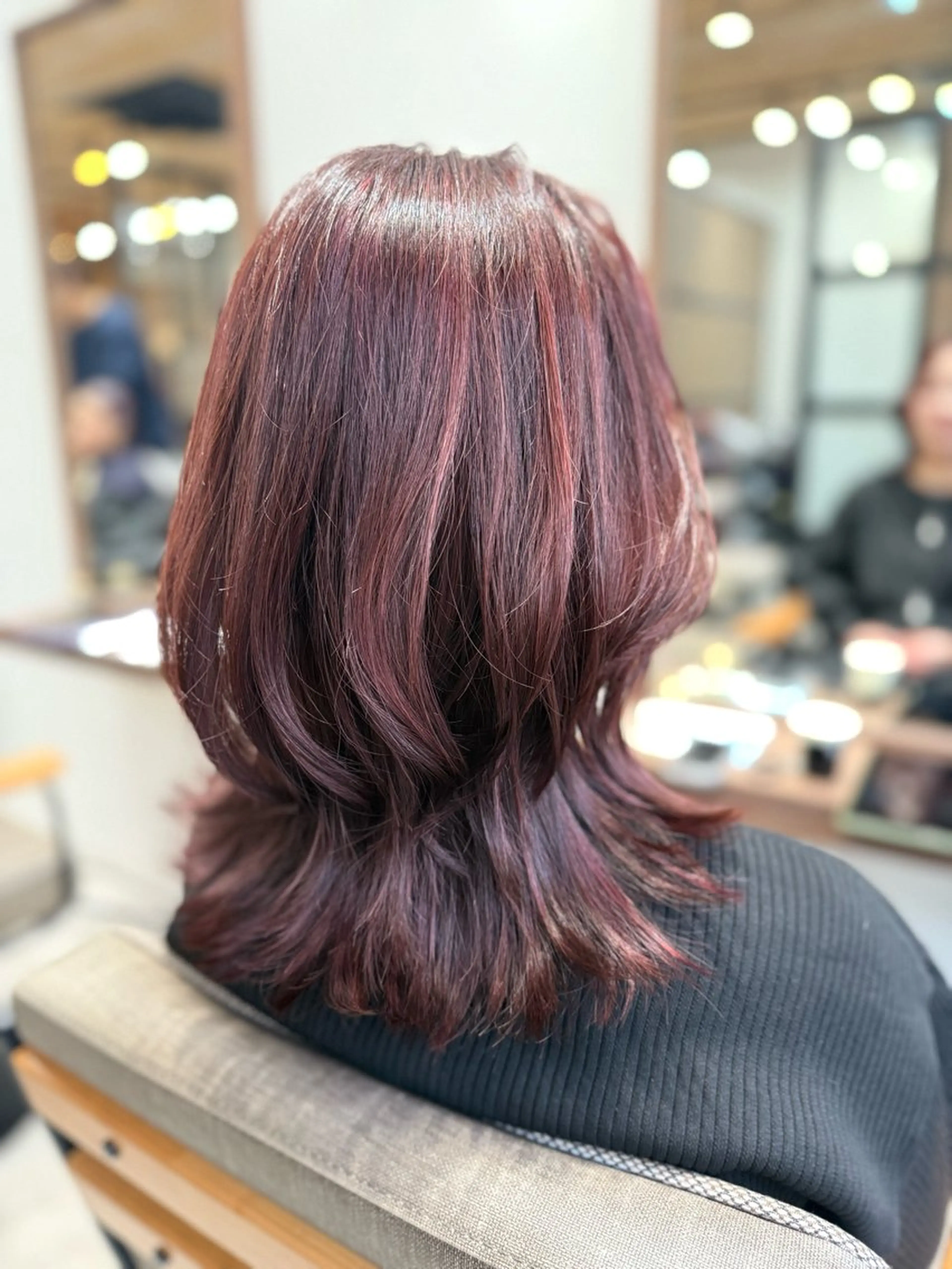 ミディアム カット ヘアカラー 舟橋 瑞稀のヘアスタイル