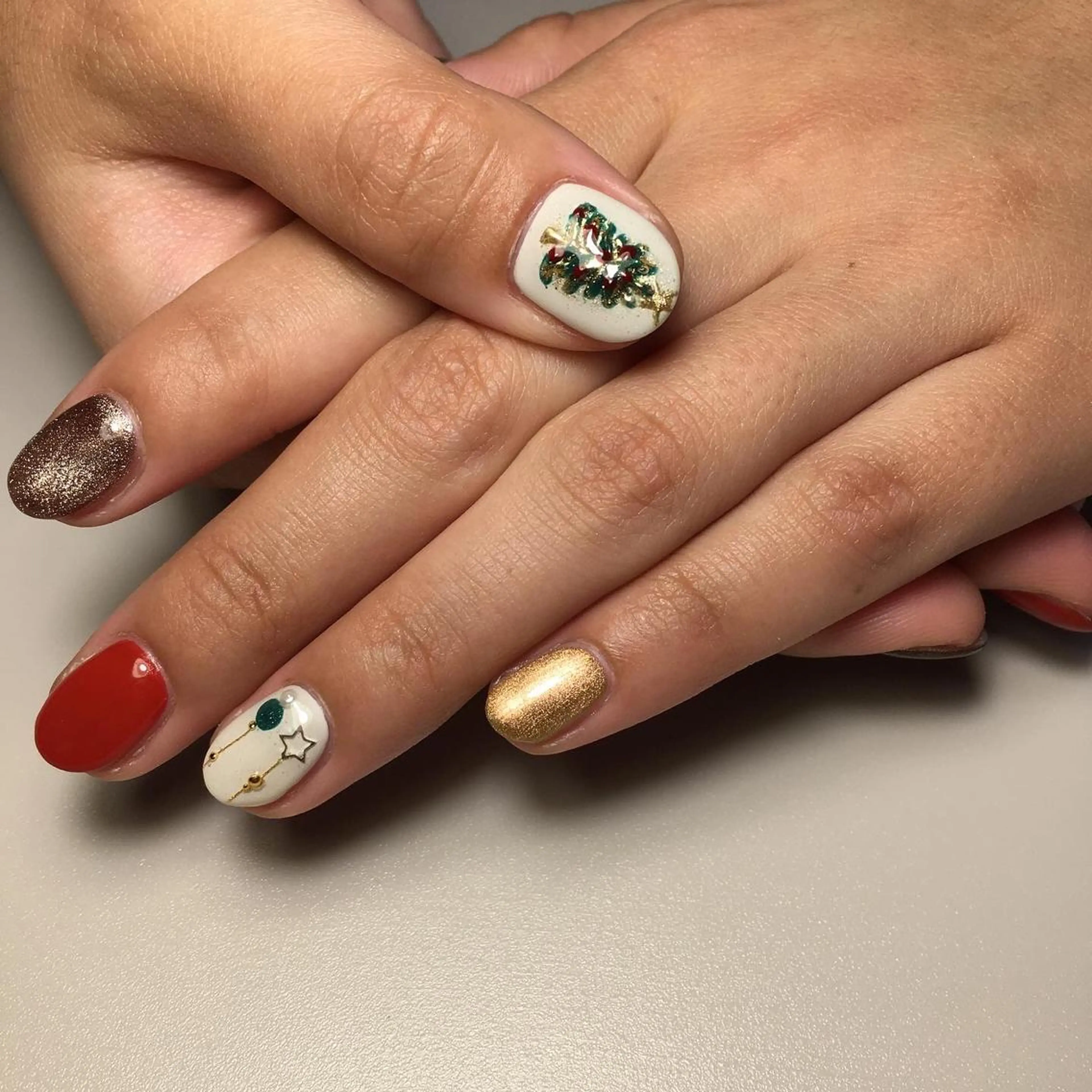ネイル 冬ネイル クリスマス ハンドネイル kipinail 川﨑えりかのネイルデザイン