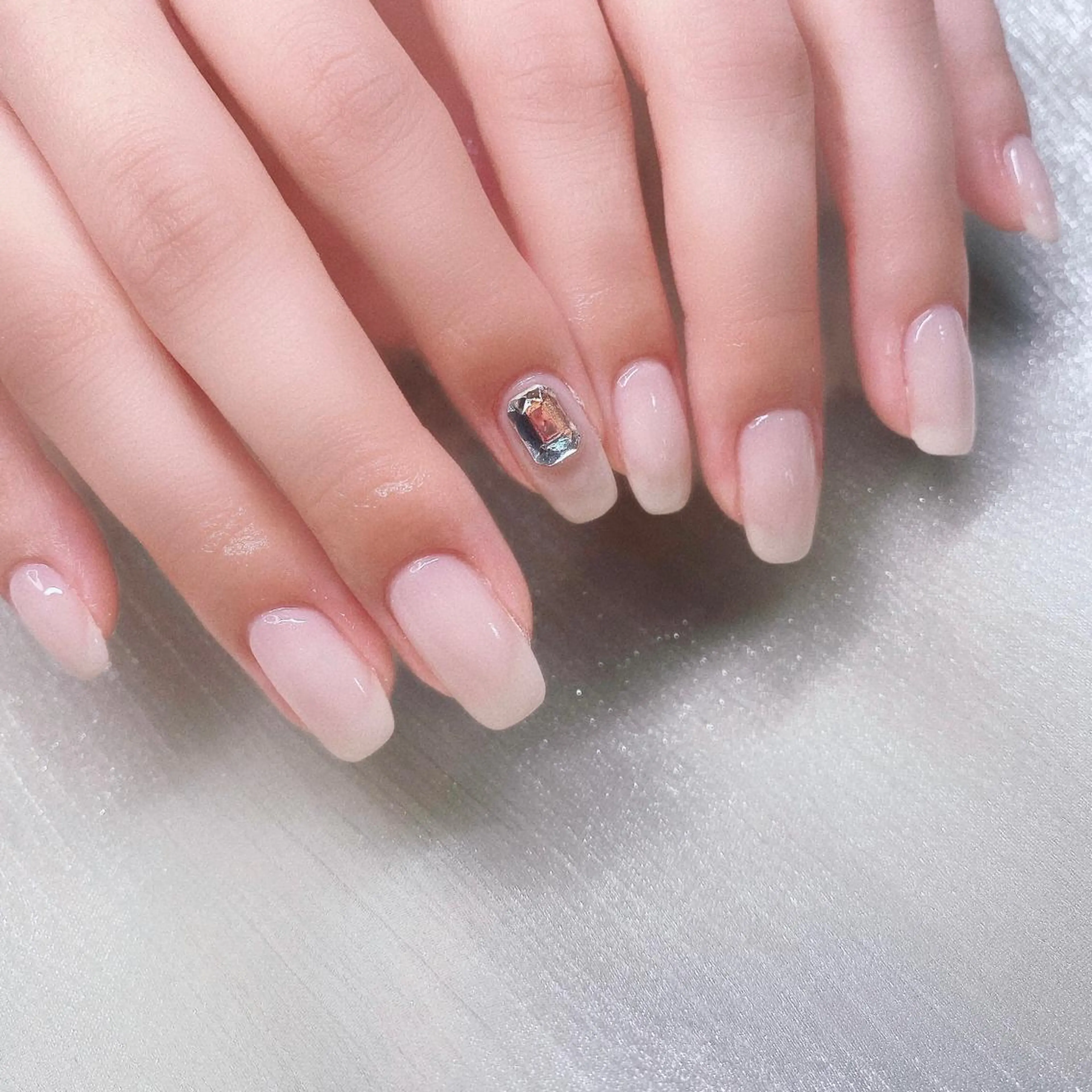 ネイル 長さ出し ストーンネイル ハンドネイル Nailist SUZU所属・Nailist suzuのネイルデザイン