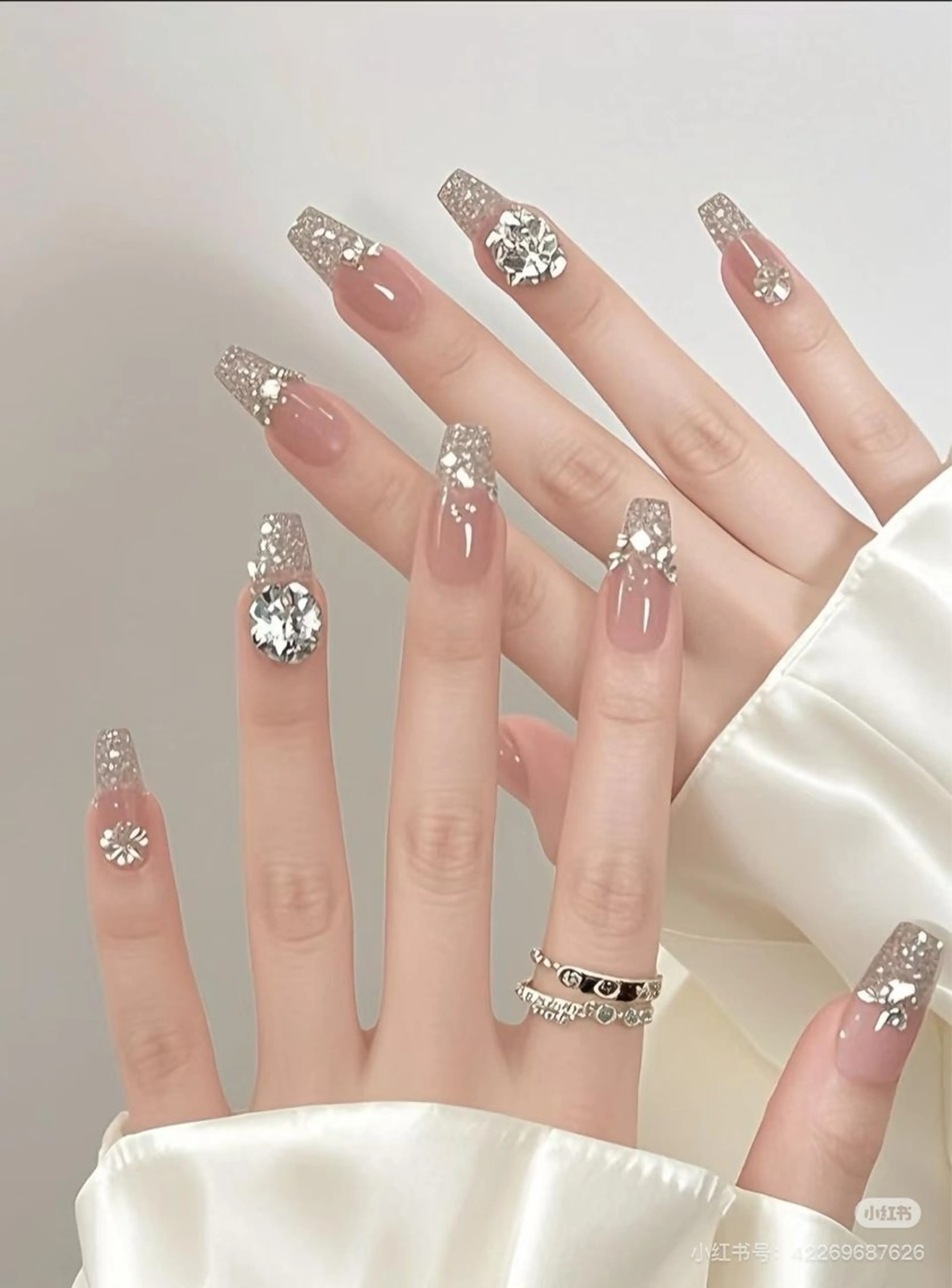 ネイル ハンドネイル 長さ出し専門 パーツのネイルデザイン