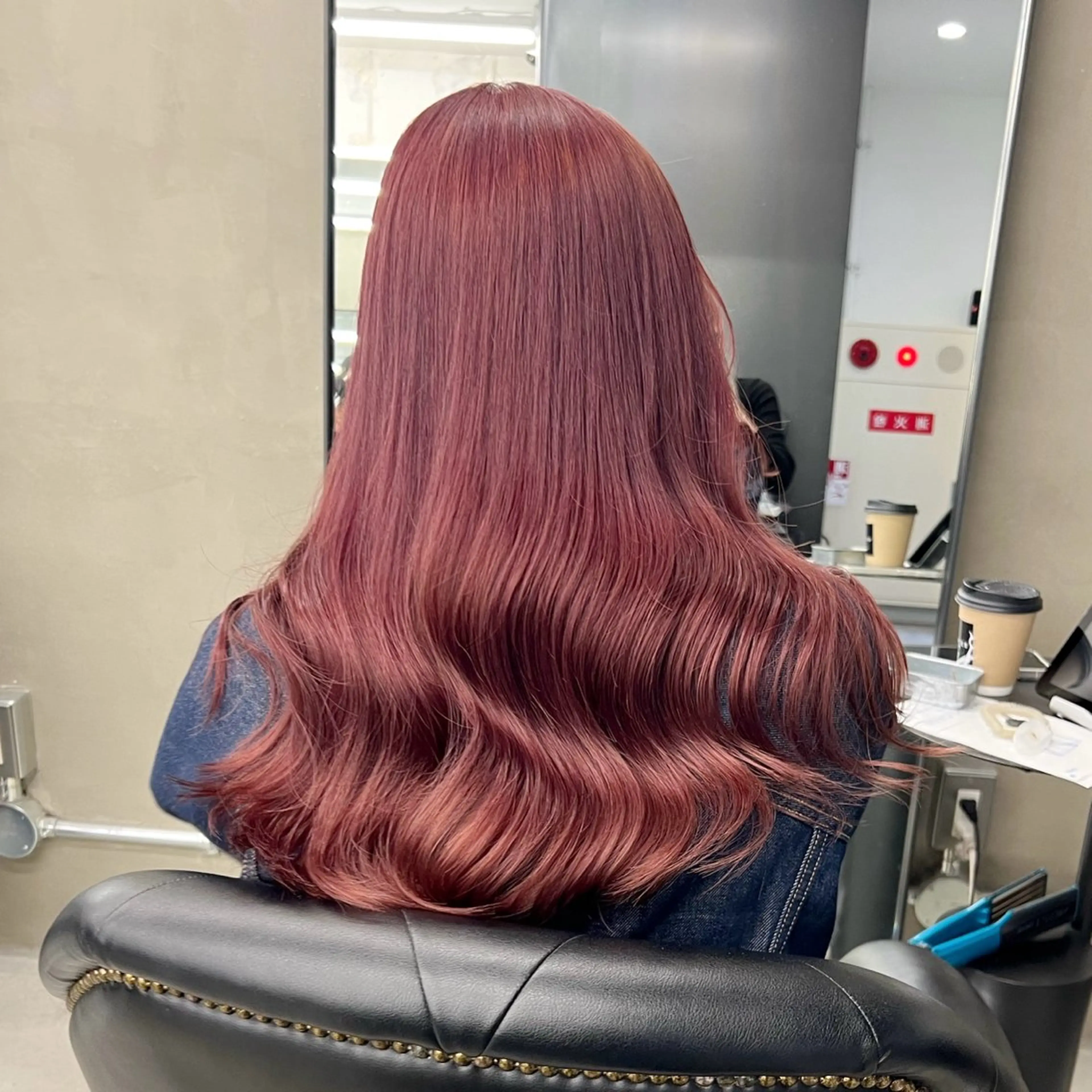 【ミニモ学割】ケアブリーチ+カラー+4ステップトリートメントの写真