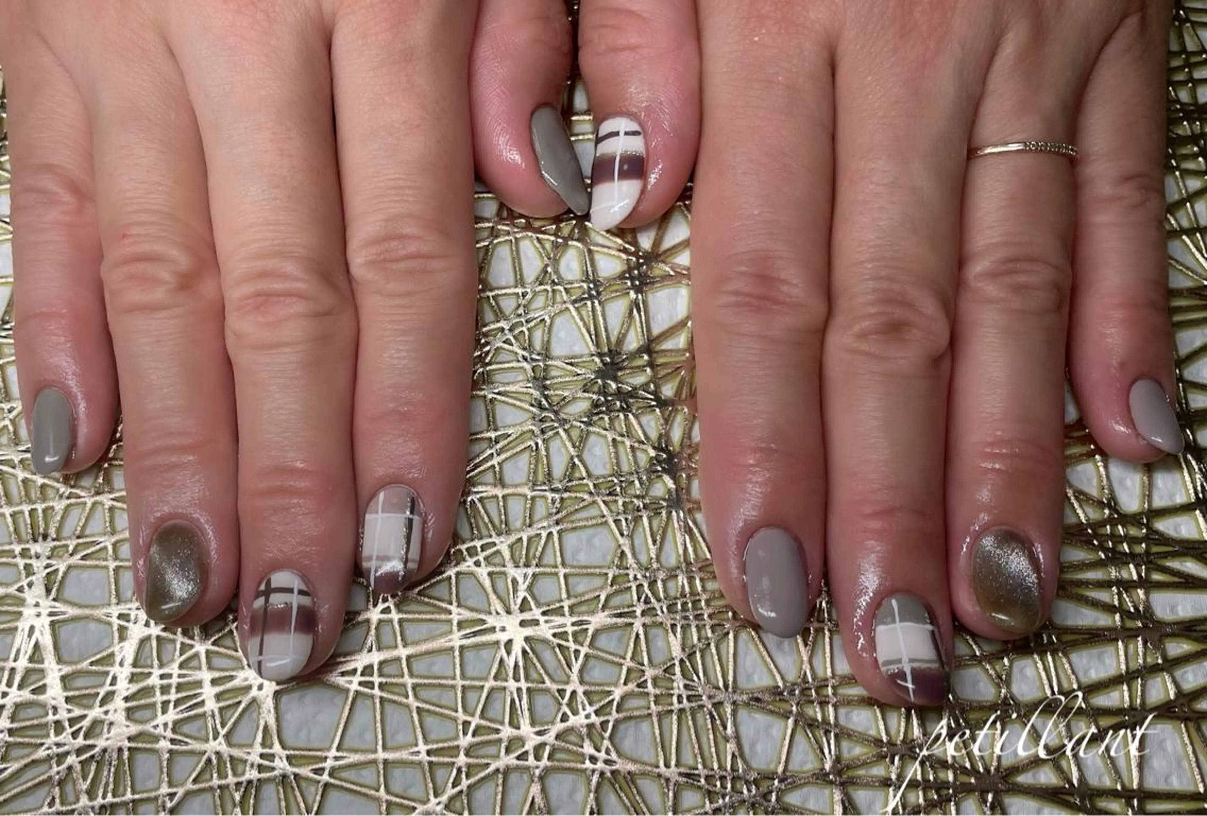 ネイル アートネイル べっ甲ネイル ハンドネイル ハンドケア petillant所属・nail salon petillantのネイルデザイン