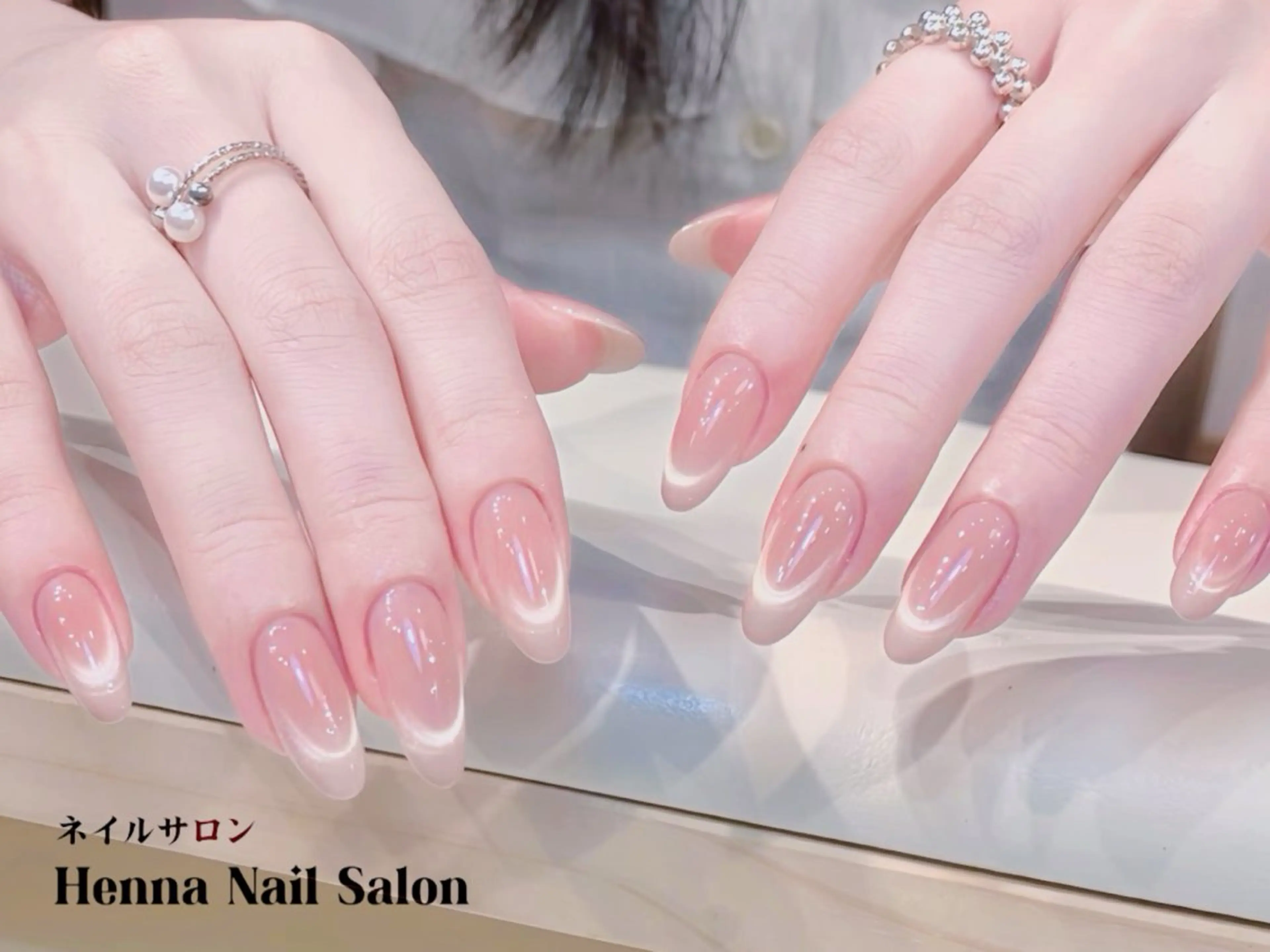 ネイル Henna Kongssalonのネイルデザイン