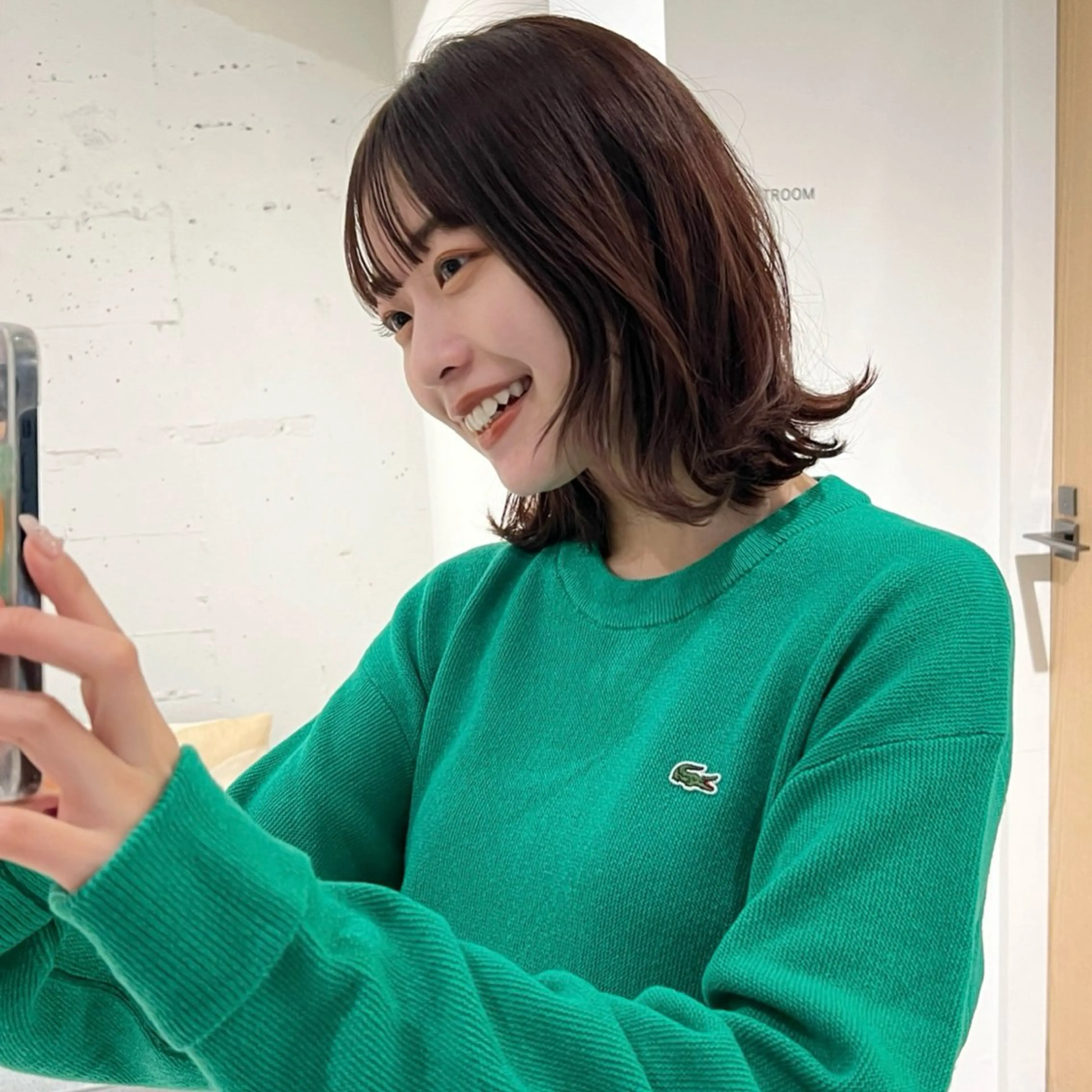 ミディアム 峯田 優花のヘアスタイル