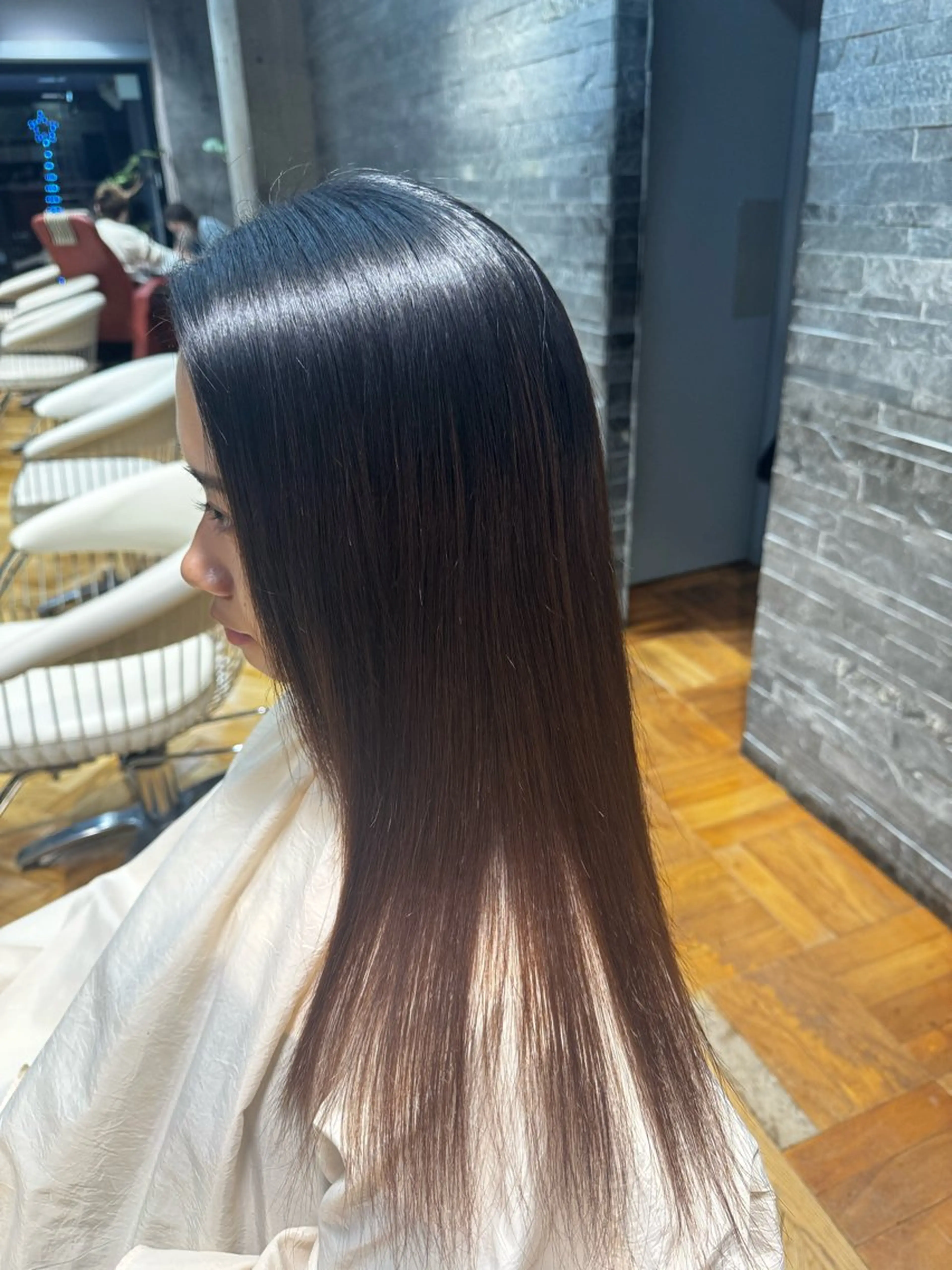 ロング パーマ ストレートパーマ 縮毛矯正 トリートメント 鈴木 りんのヘアスタイル