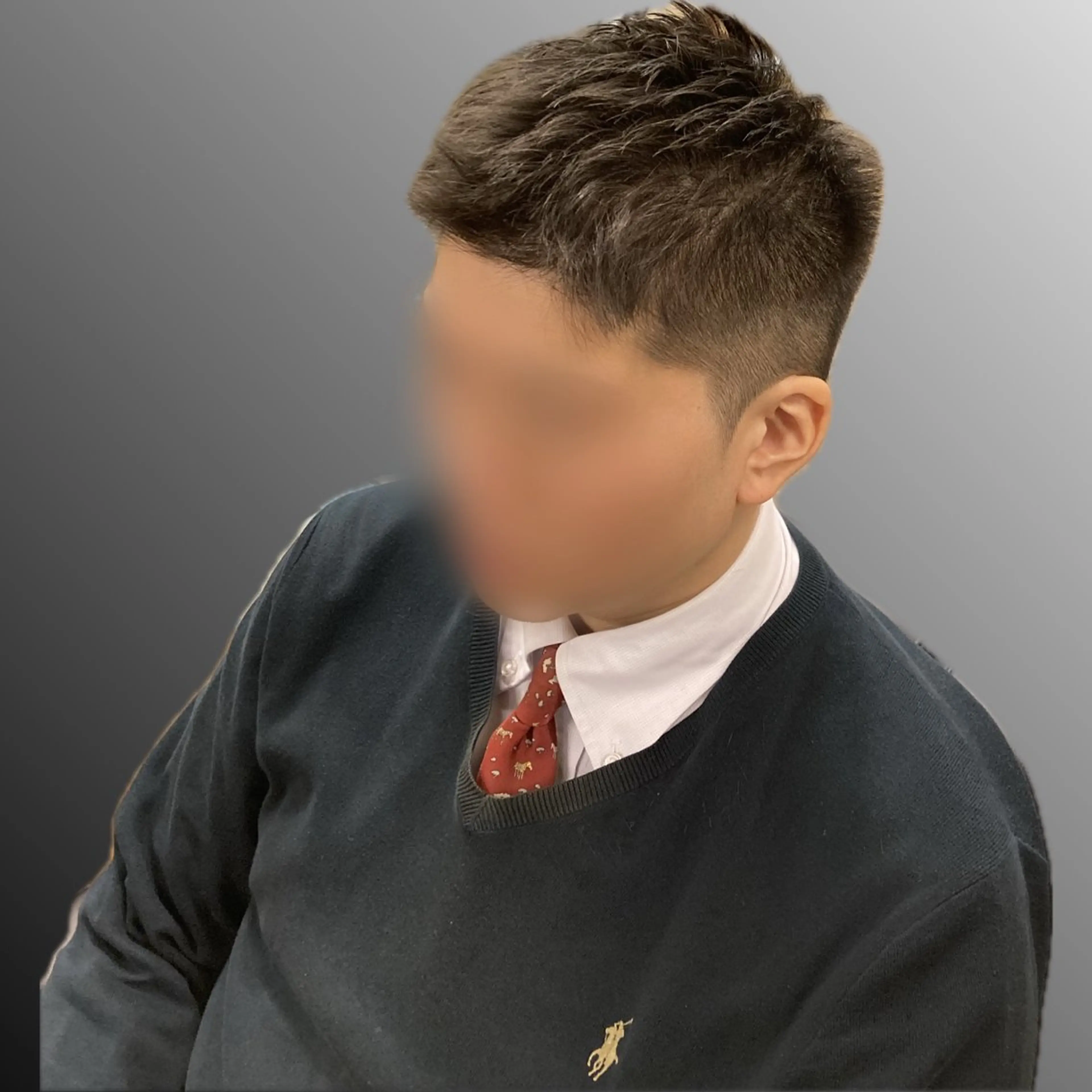 メンズカットモデル   上まで刈り上げるスタイルの写真