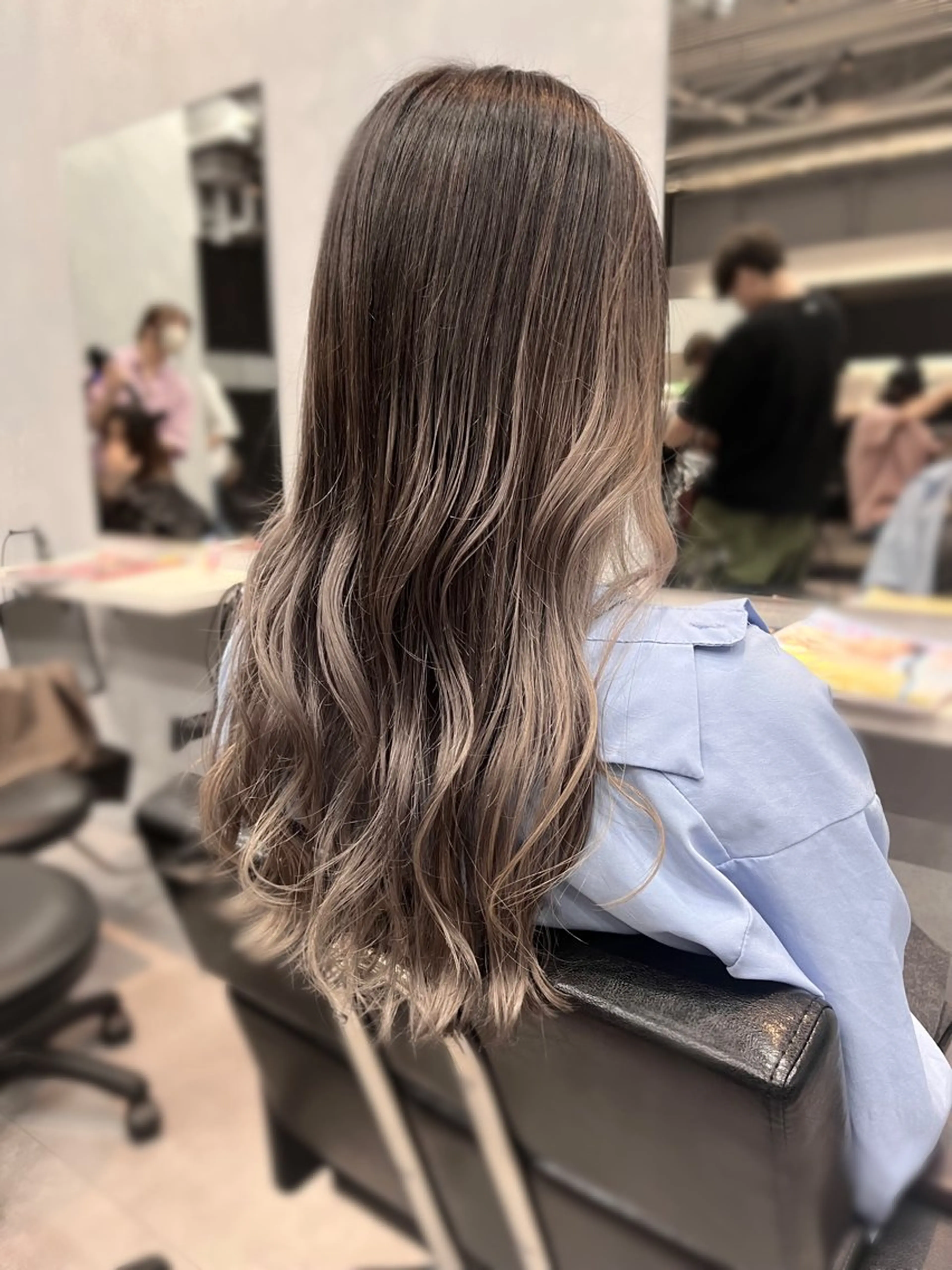 カット＆グラデーション＆毛先カラーの写真