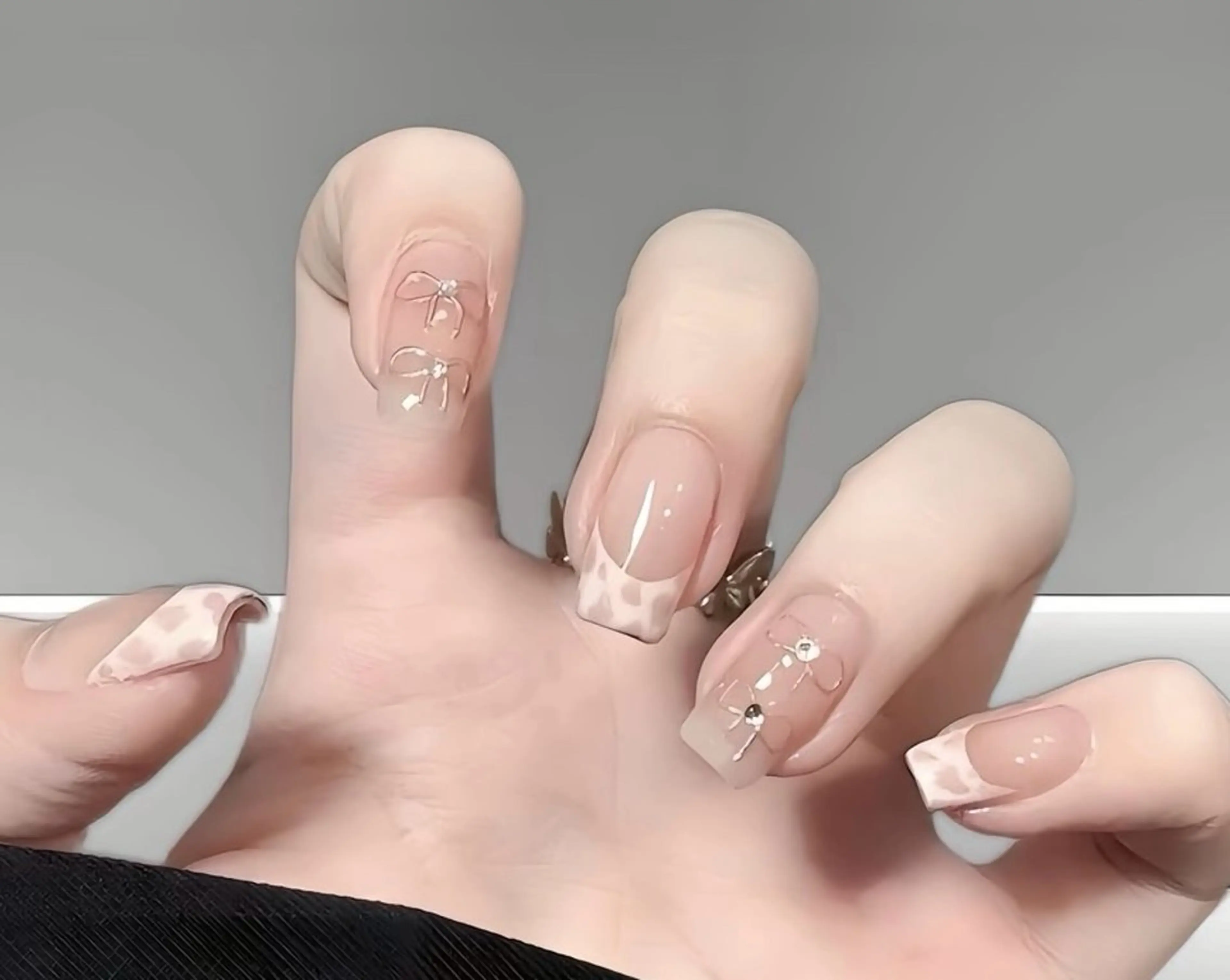 ネイル チークネイル 長さ出し フレンチネイル ガーリー 韓国ネイル sun nail池袋 モデル募集のネイルデザイン