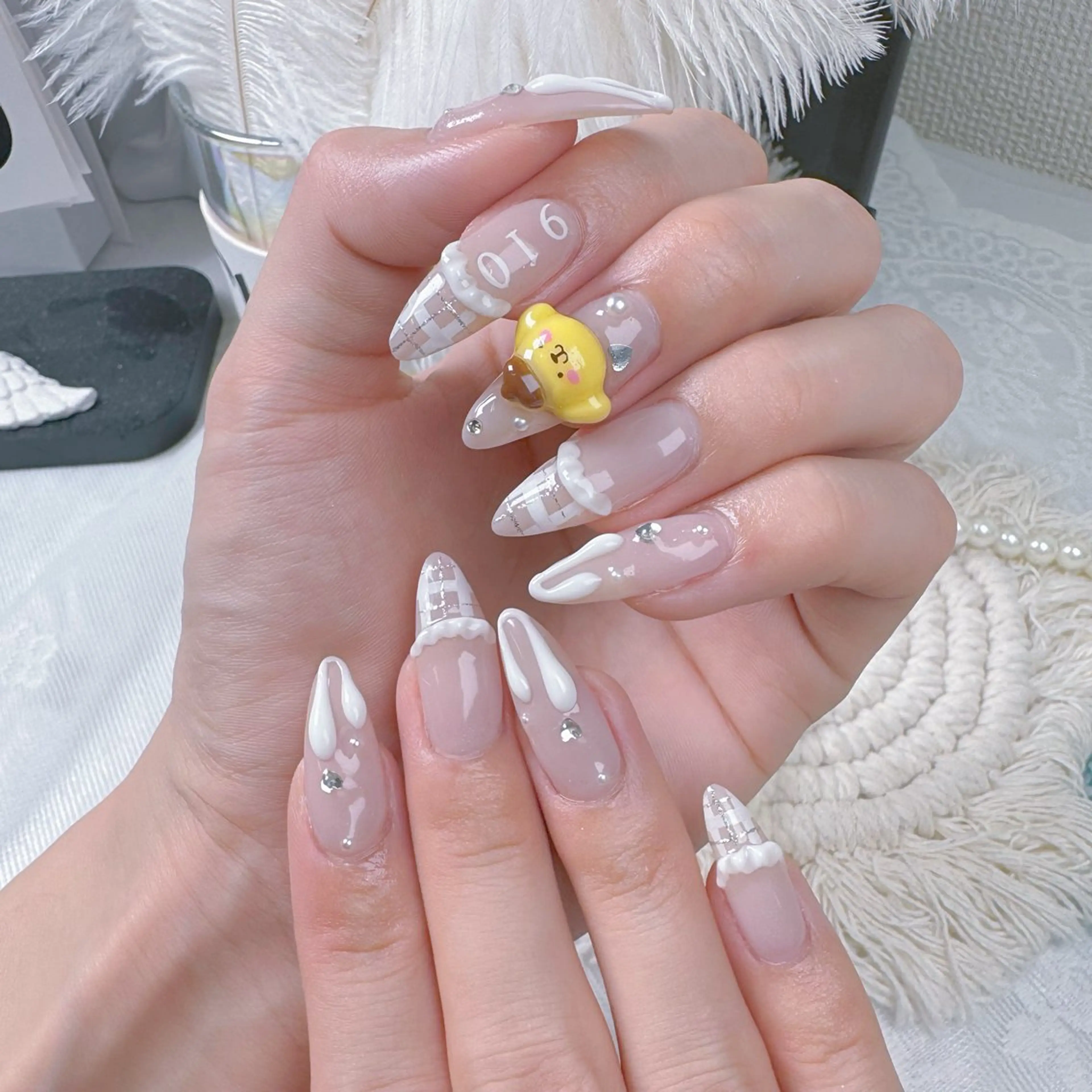 ネイル ハート 韓国ネイル 春ネイル バレンタイン ワンホンネイル ハンドネイル Melody Nail所属・Melody  3D/スカルプ専門店のネイルデザイン