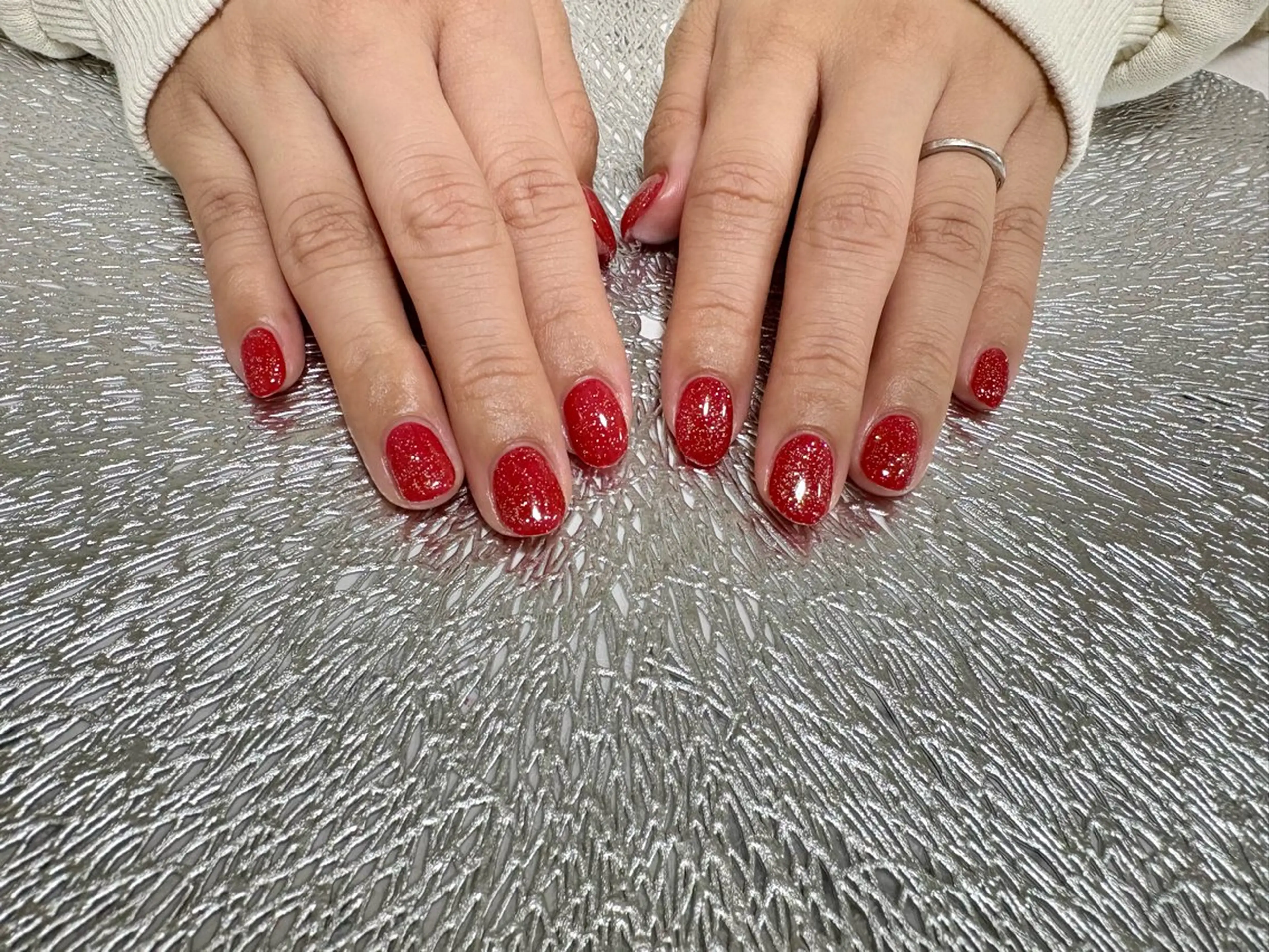 ネイル ラメ(グリッター) 持ち込み ショートネイル ワンホンネイル 冬ネイル ハンドネイル ハンドケア ♡Bivi♡自爪に 優しいネイルサロンのネイルデザイン