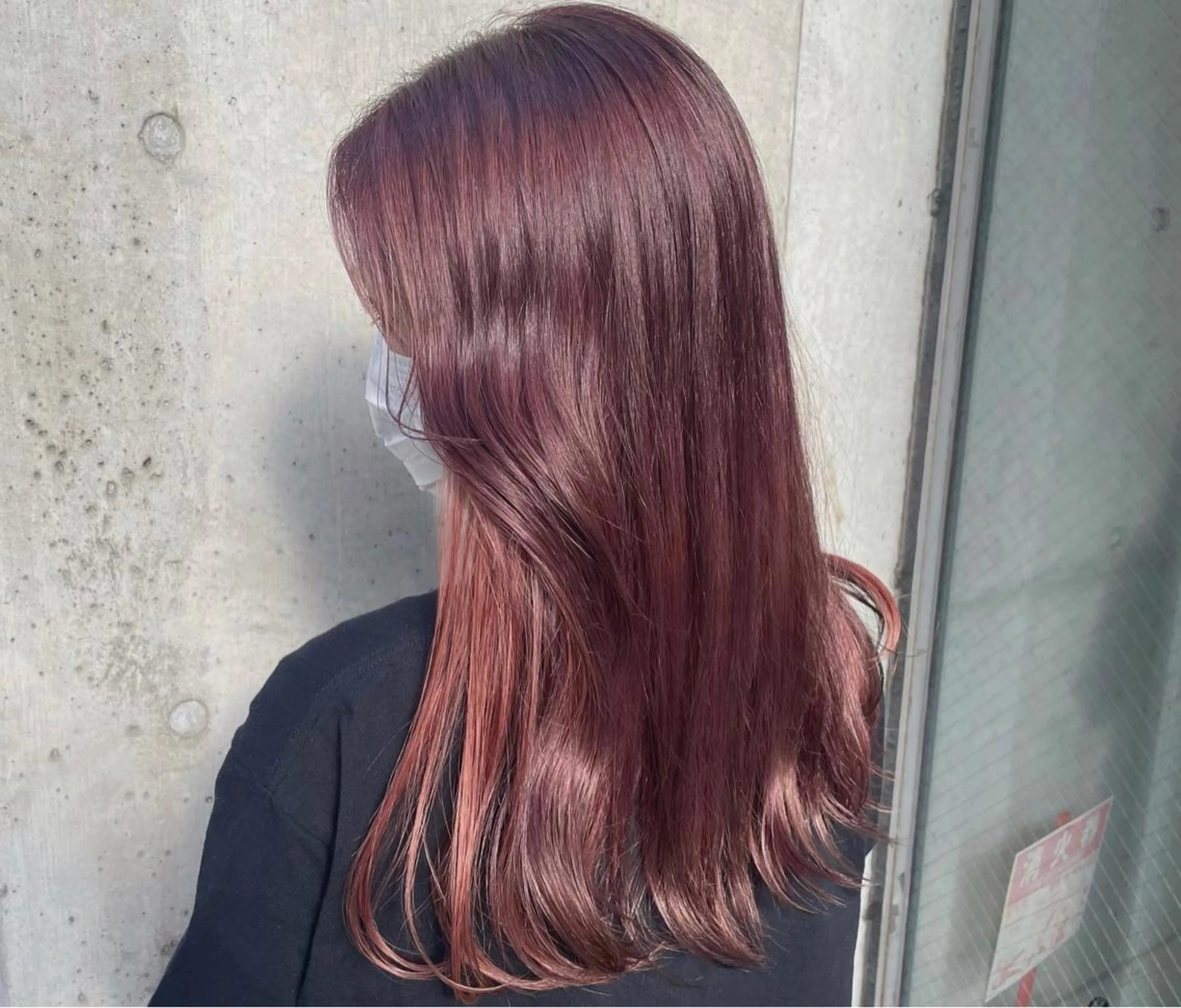 ロング 赤み無し柔らかカラー 【梅田】madokaのヘアスタイル