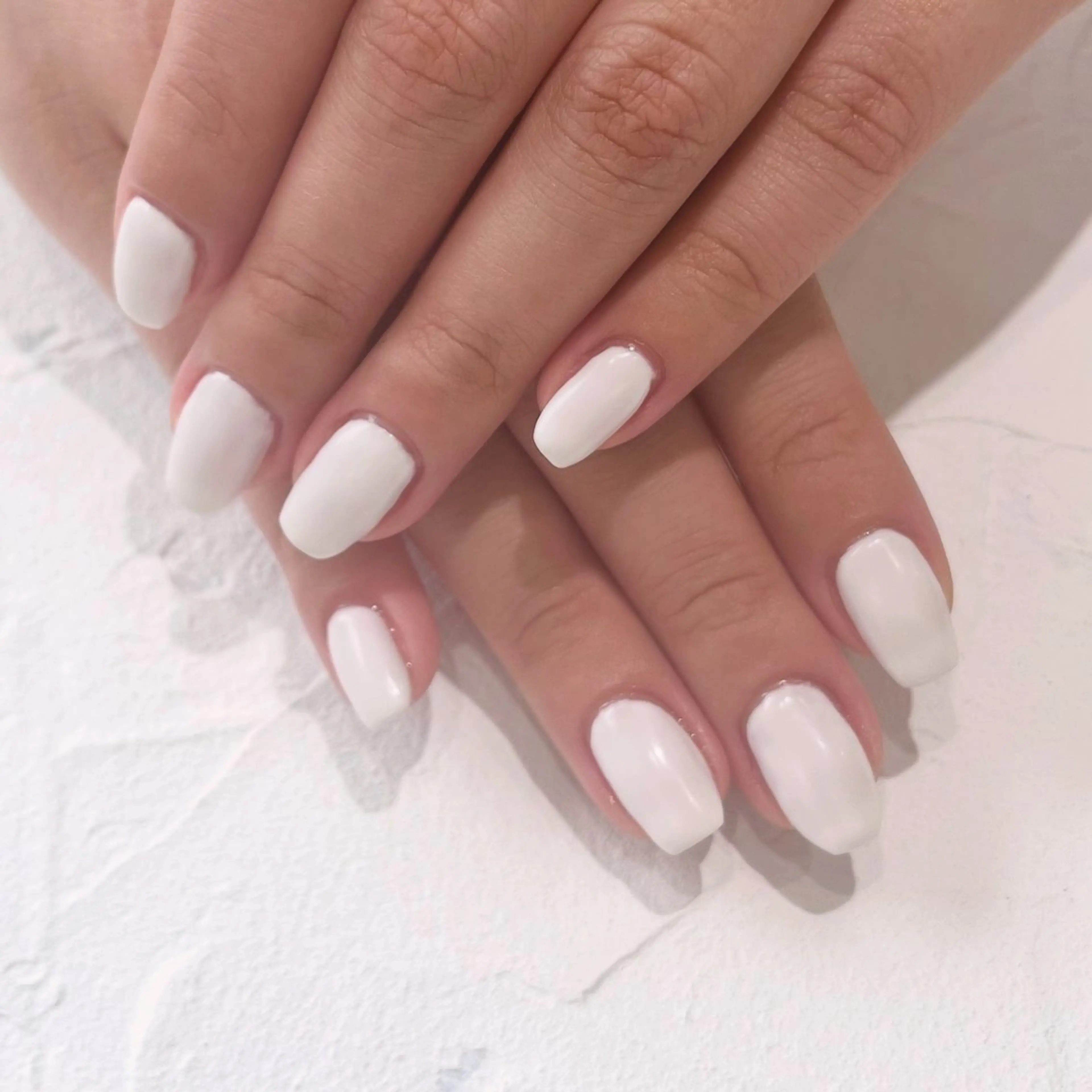 ネイル ワンカラーネイル ホワイト 井上 香南のネイルデザイン