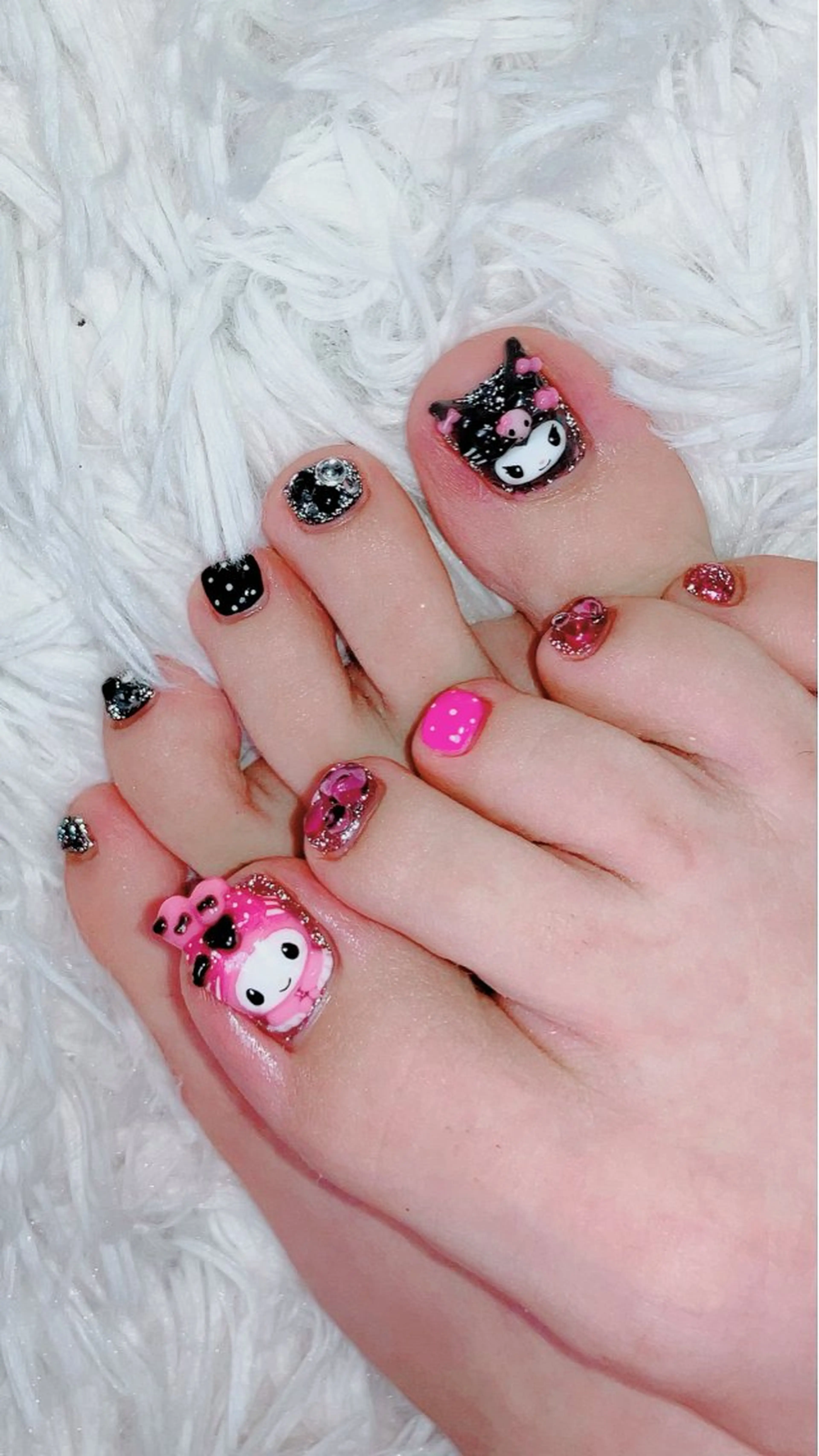 ネイル フットネイル haleyume所属・shino🌟 痛ネイルのネイルデザイン