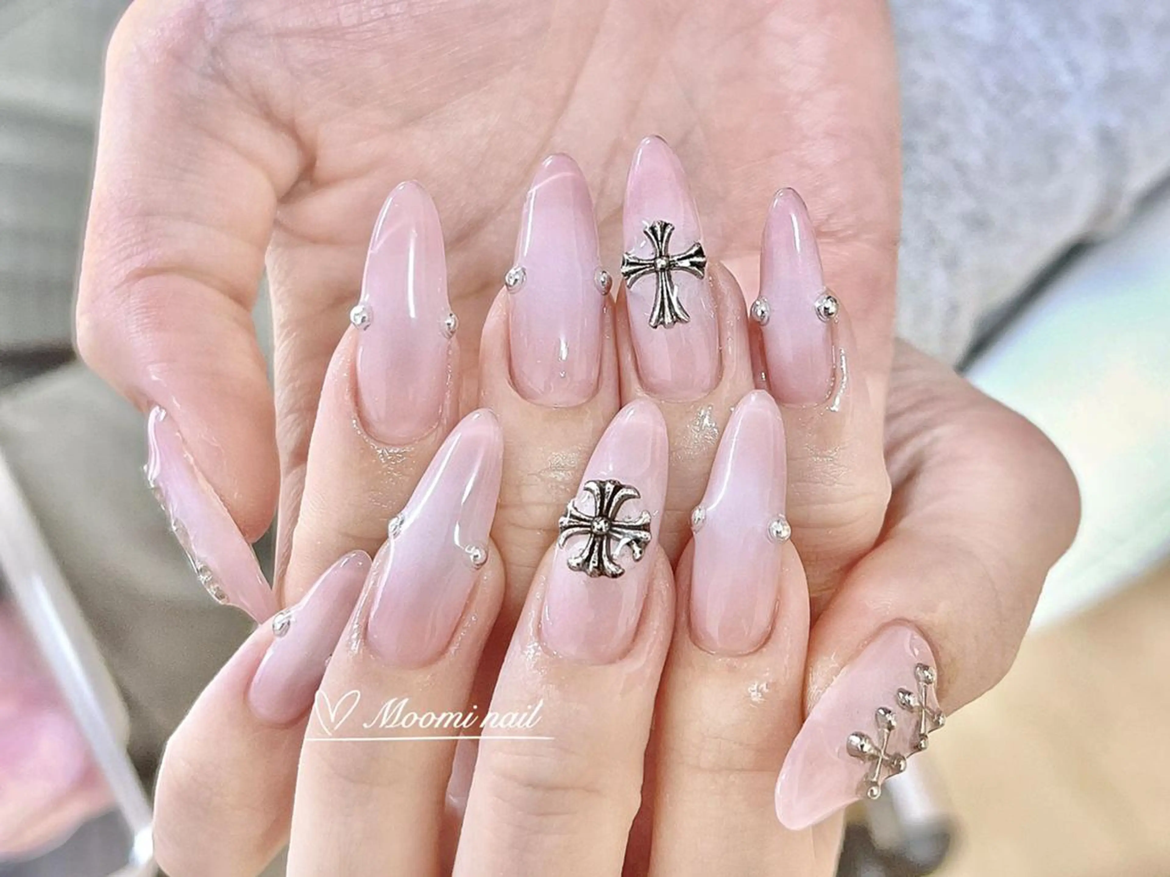 ネイル 長さ出し ジェルネイル グラデーション 韓国ネイル マグネットネイル moomi nail スカルプ専門のネイルデザイン