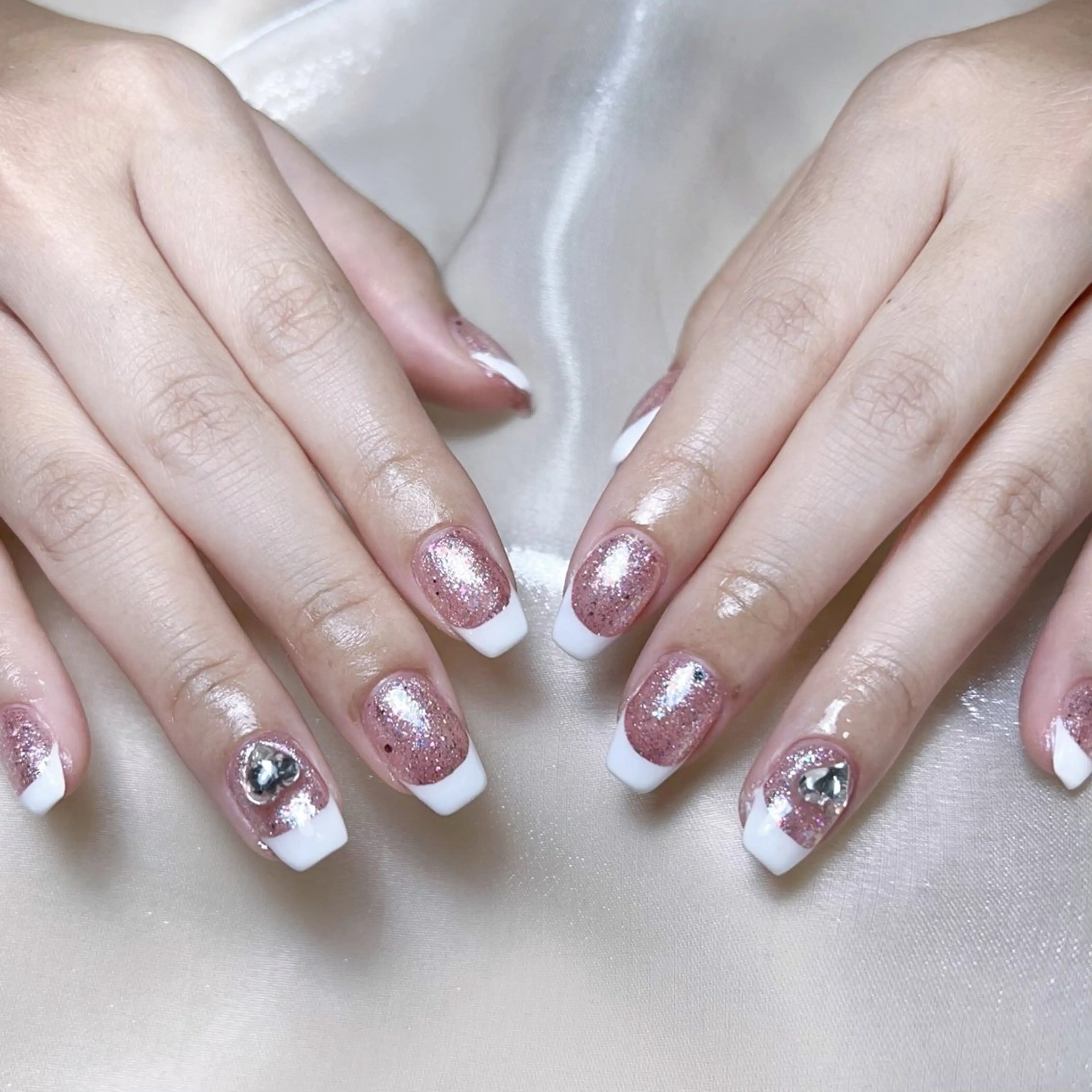 メンズ ネイル メンズ韓国風 アートネイル オーロラネイル ガーリー キラキラネイル ハンドネイル Nail salon 木にいるのネイルデザイン