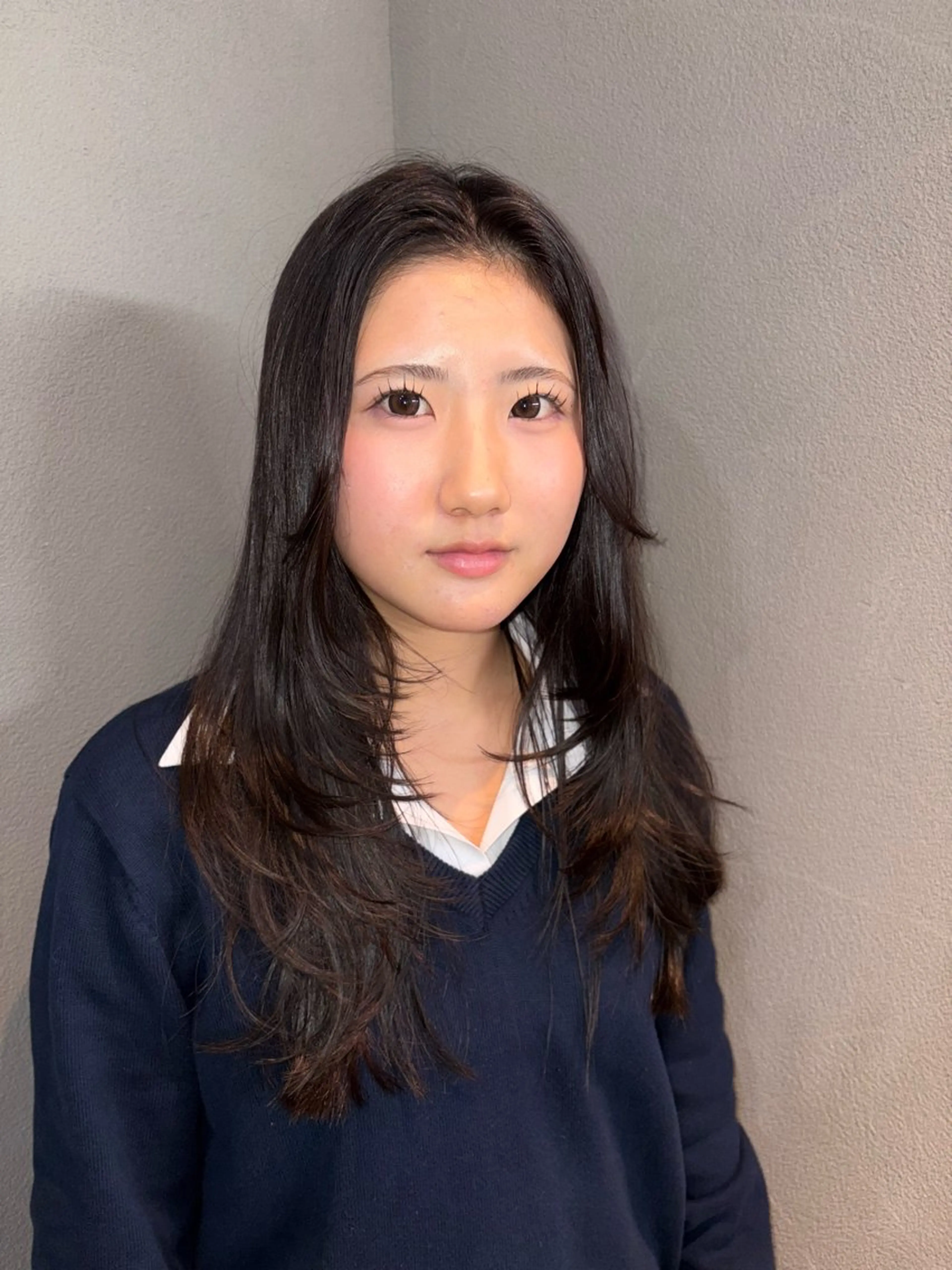 ロング ハッシュカット レイヤーカット カット THEDOTS所属・淀 小南津のヘアスタイル