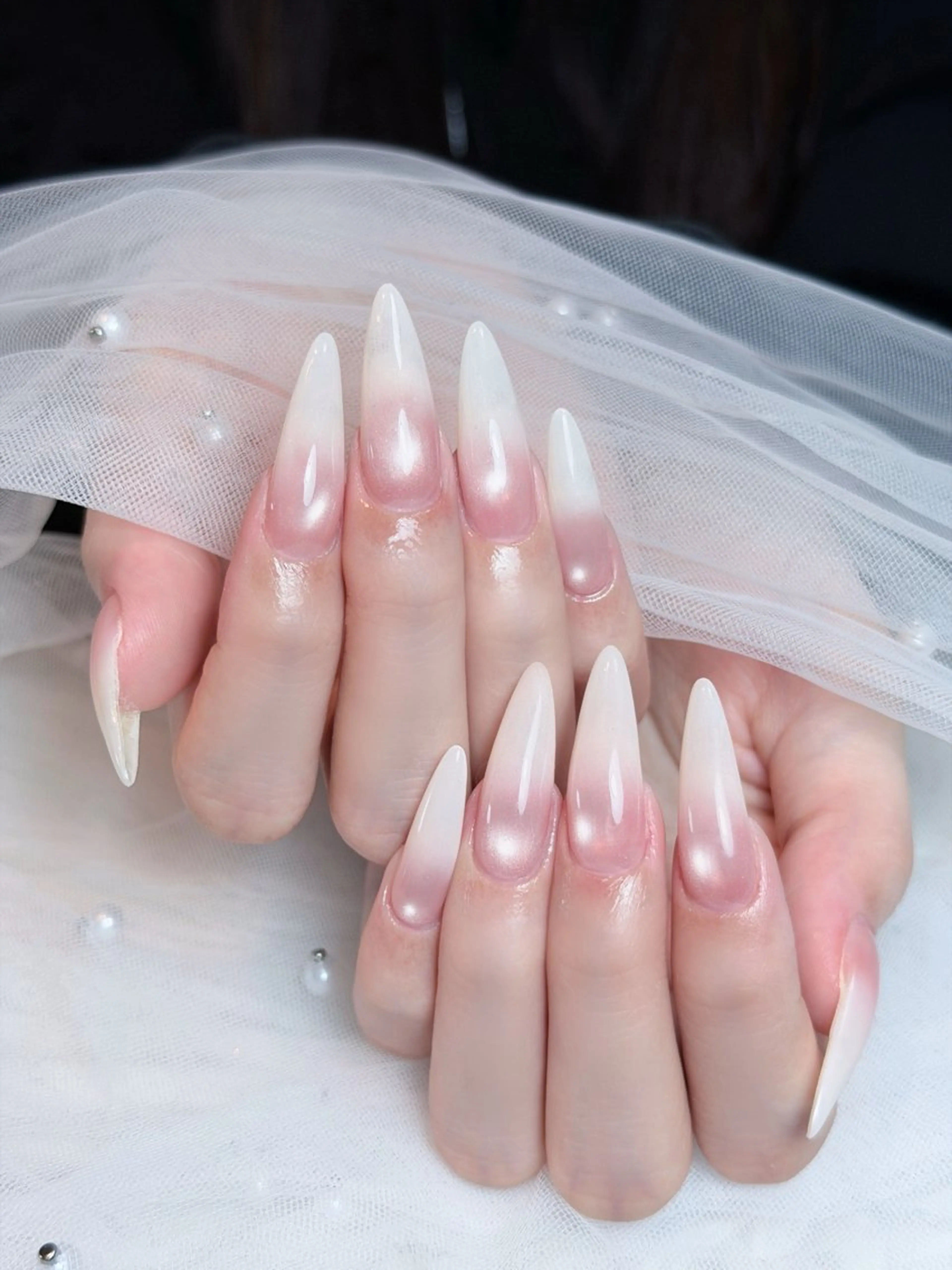 ネイル オーロラネイル ボルドー ブラウン 氷ネイル・うるうるネイル キラキラネイル ハンドネイル Julli NailStudioのネイルデザイン