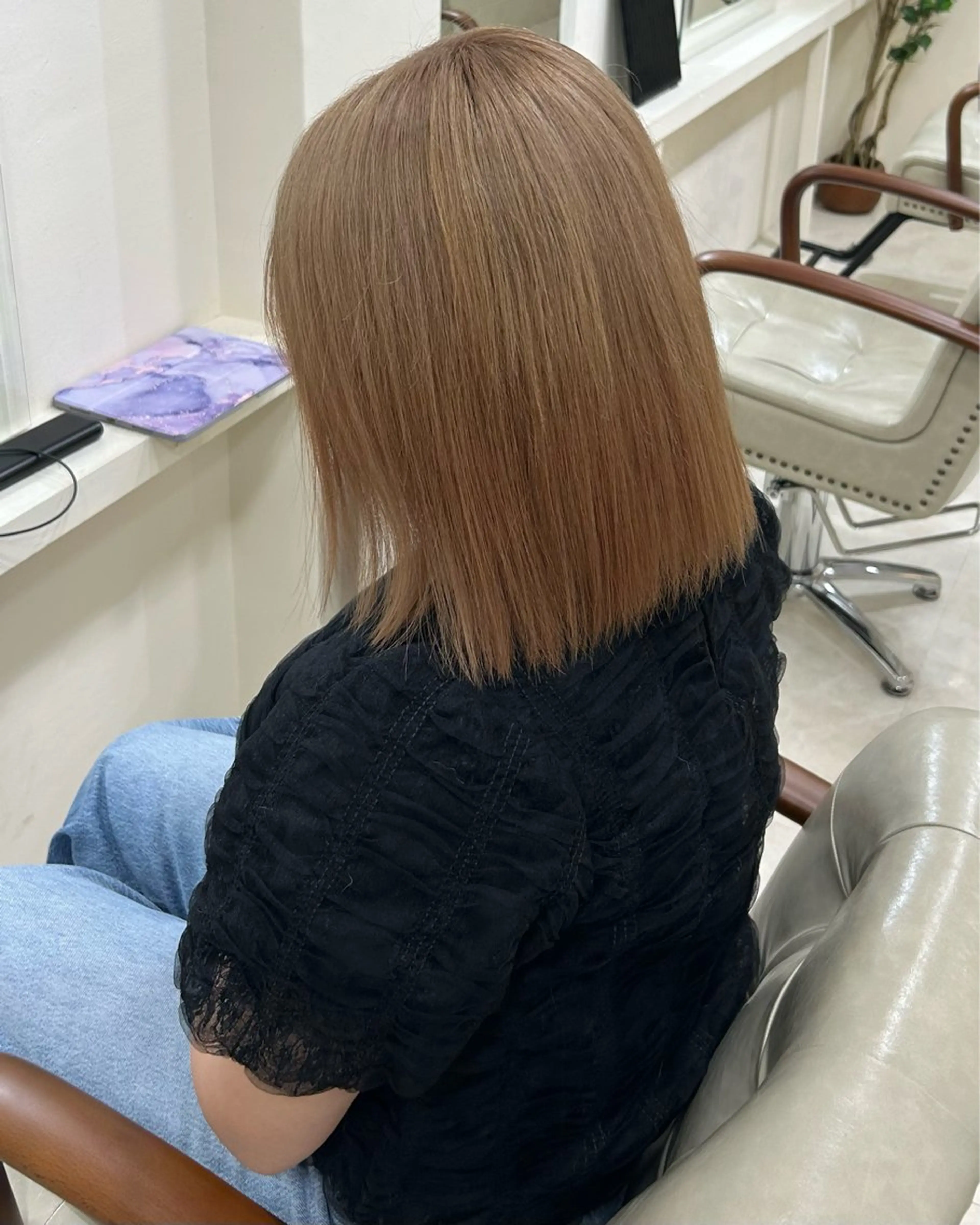 ミディアム ヘアカラー トリートメント carina✂️ ハイトーンカラー🤩のヘアスタイル