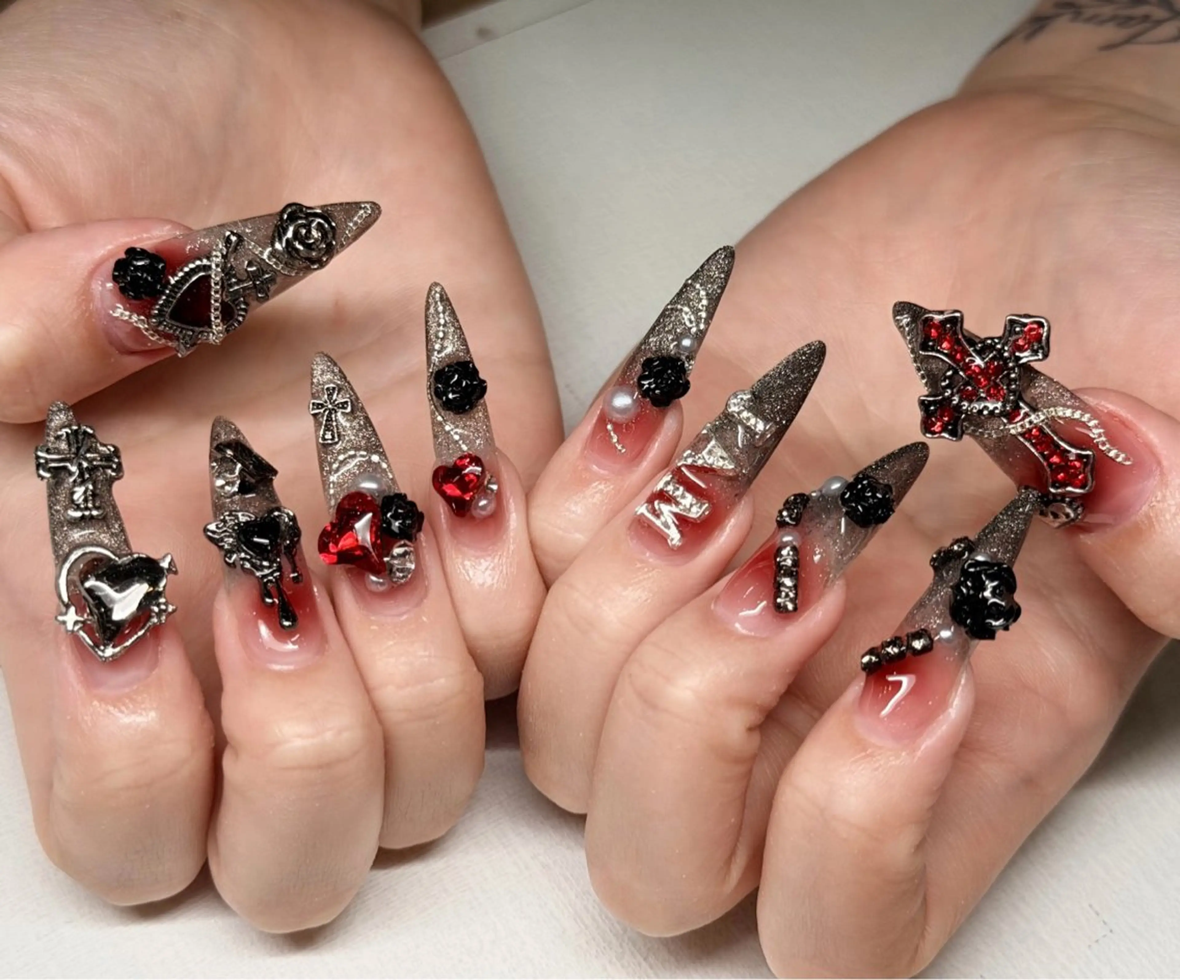 ネイル オーロラネイル ブルー チークネイル フットネイル フレンチネイル ハンドネイル HANA ハナのネイルデザイン