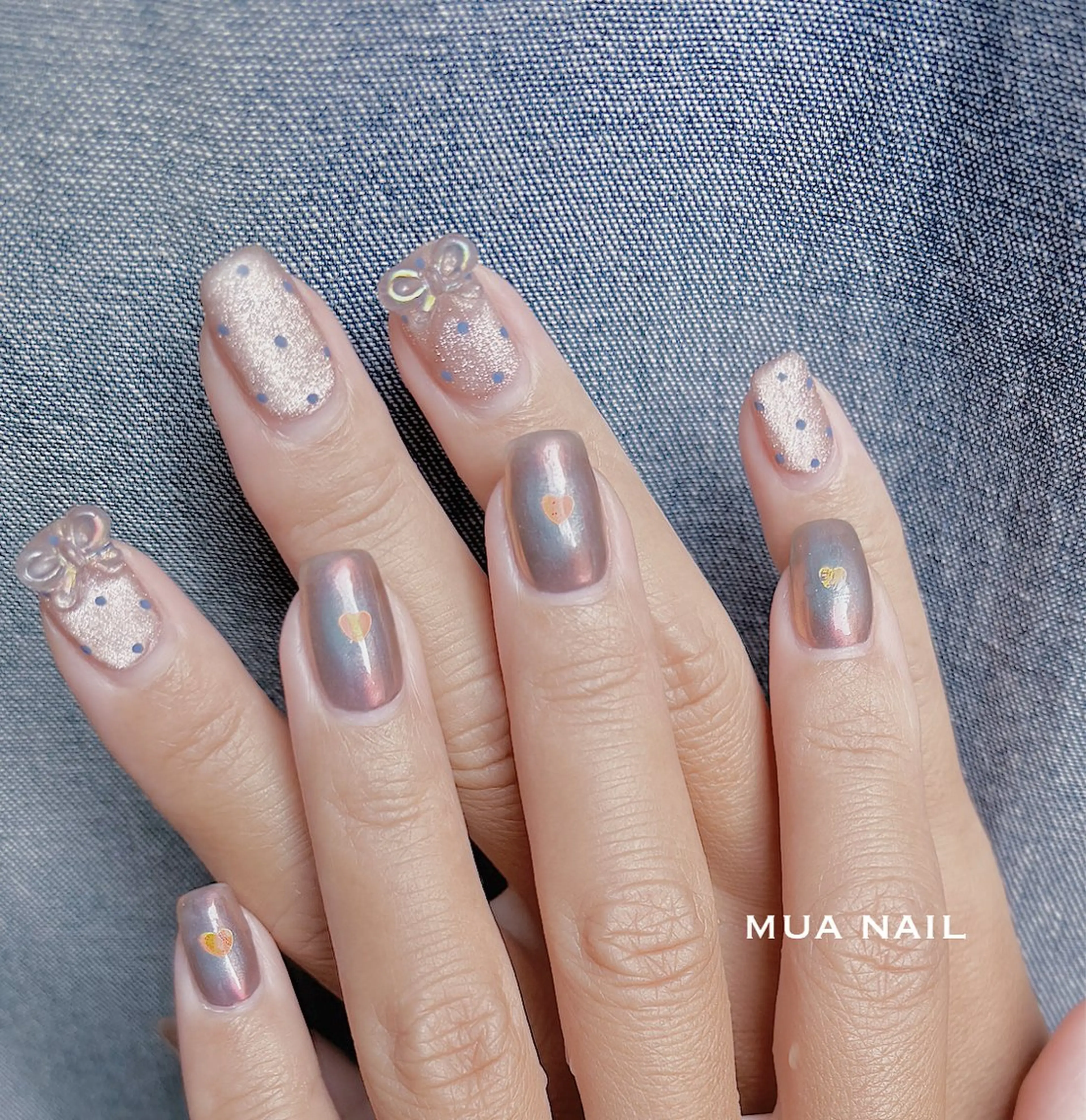 ネイル チークネイル ドット マグネットネイル ハンドネイル mua nail mikiのネイルデザイン