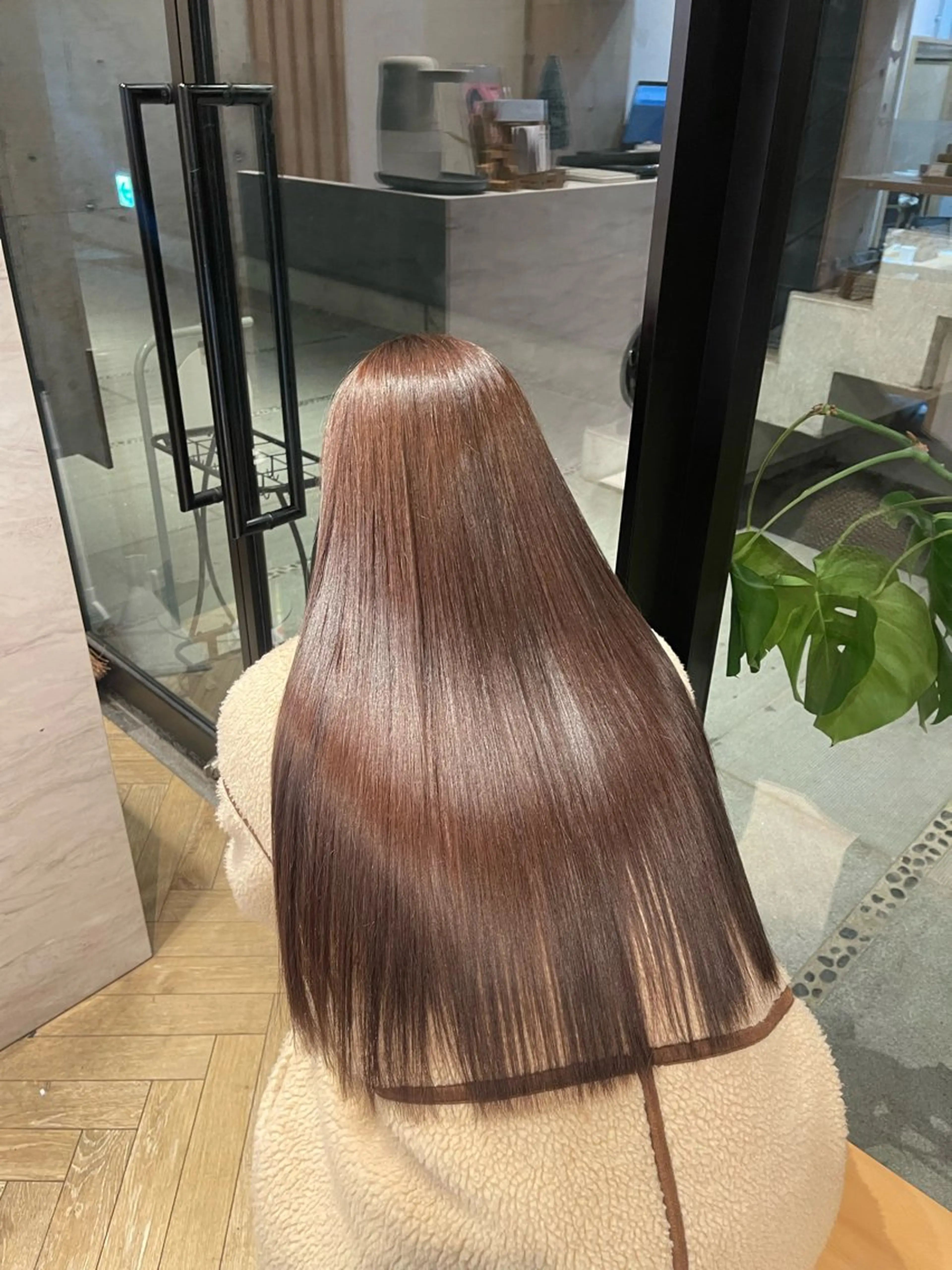 ロング 愛莉/ラベンダー/ ベージュ/ブラウンのヘアスタイル