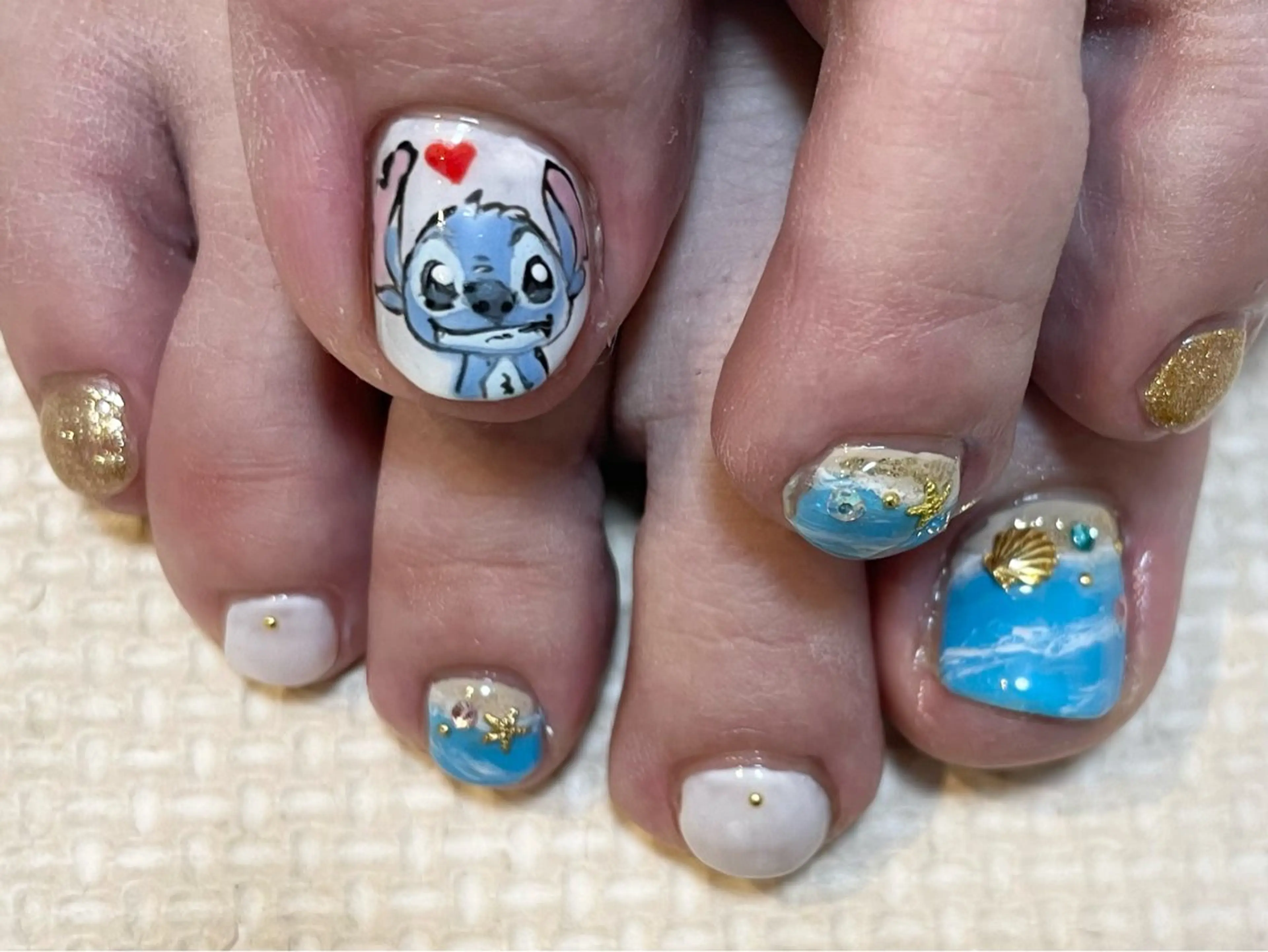 ネイル manis .のネイルデザイン