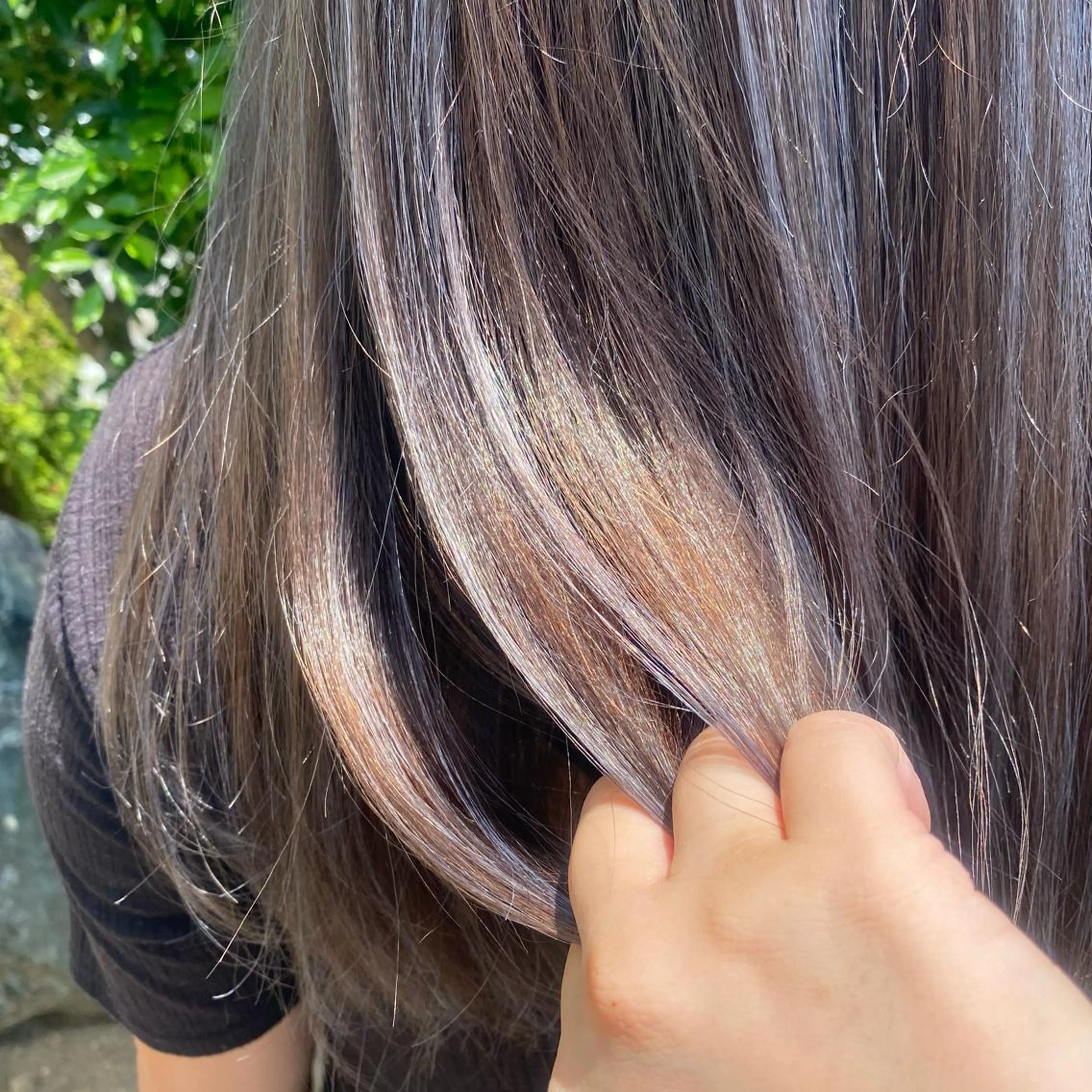 カラー アッシュ ハイライトカラー ホワイトアッシュ 青とそら いしざかのヘアスタイル