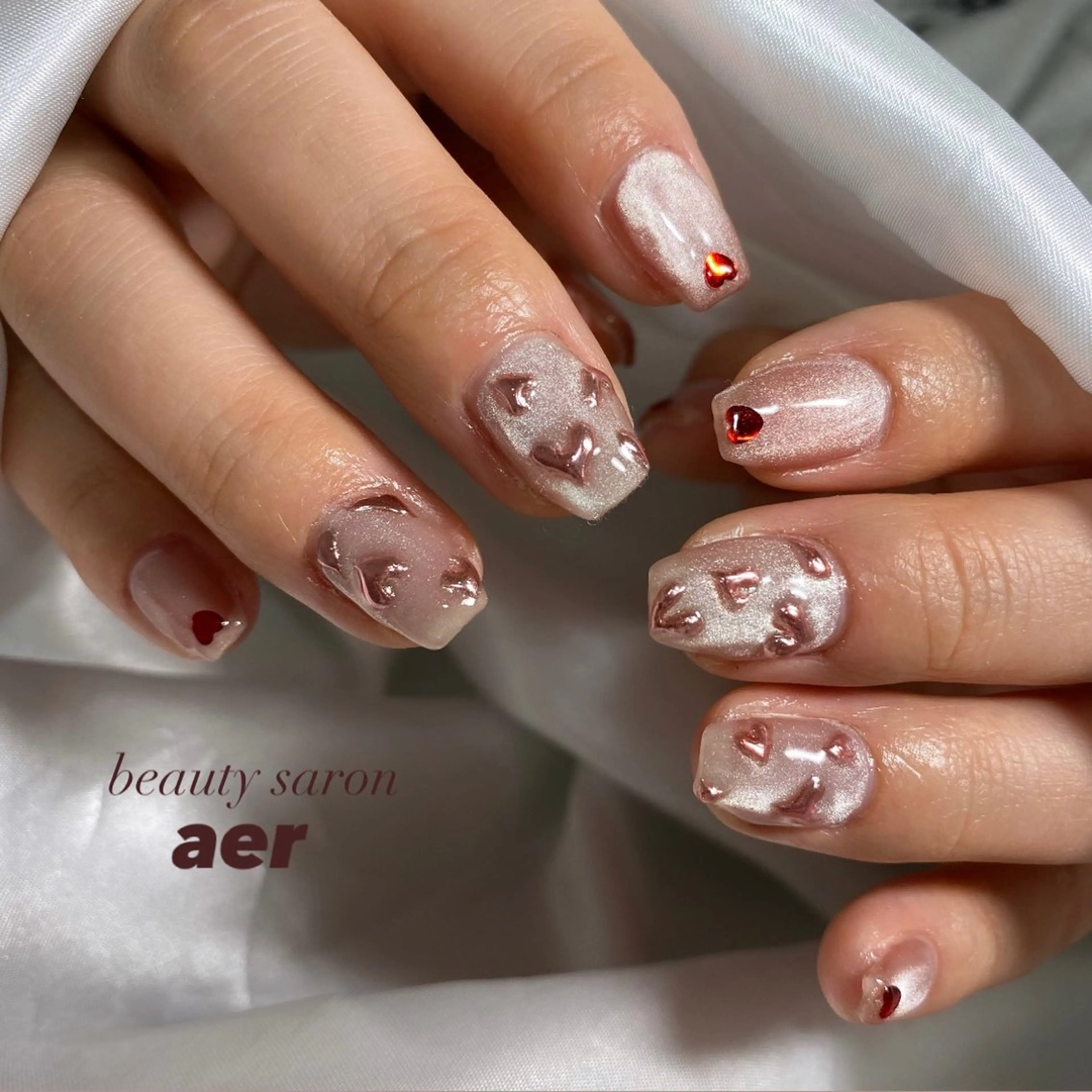 ネイル バレンタイン ハンドネイル デコパーツが得意♪ ネイル/眉毛/エステの眉毛・アイブロウイメージ