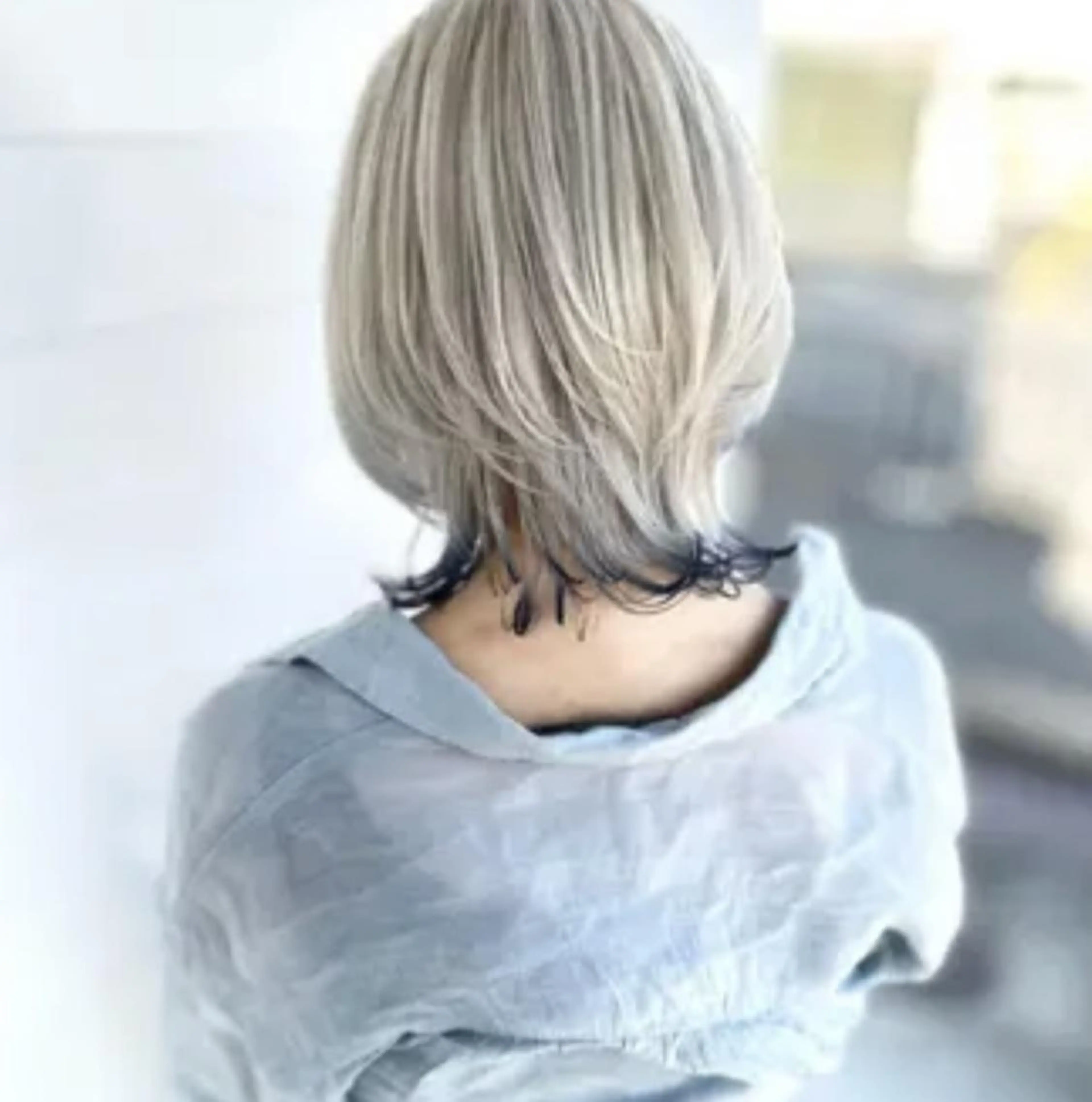 カラー ブリーチ 抜きっぱなしブロンド ハイトーンカラー 縮毛矯正リピート90 %超/髪質改善/井口のヘアスタイル