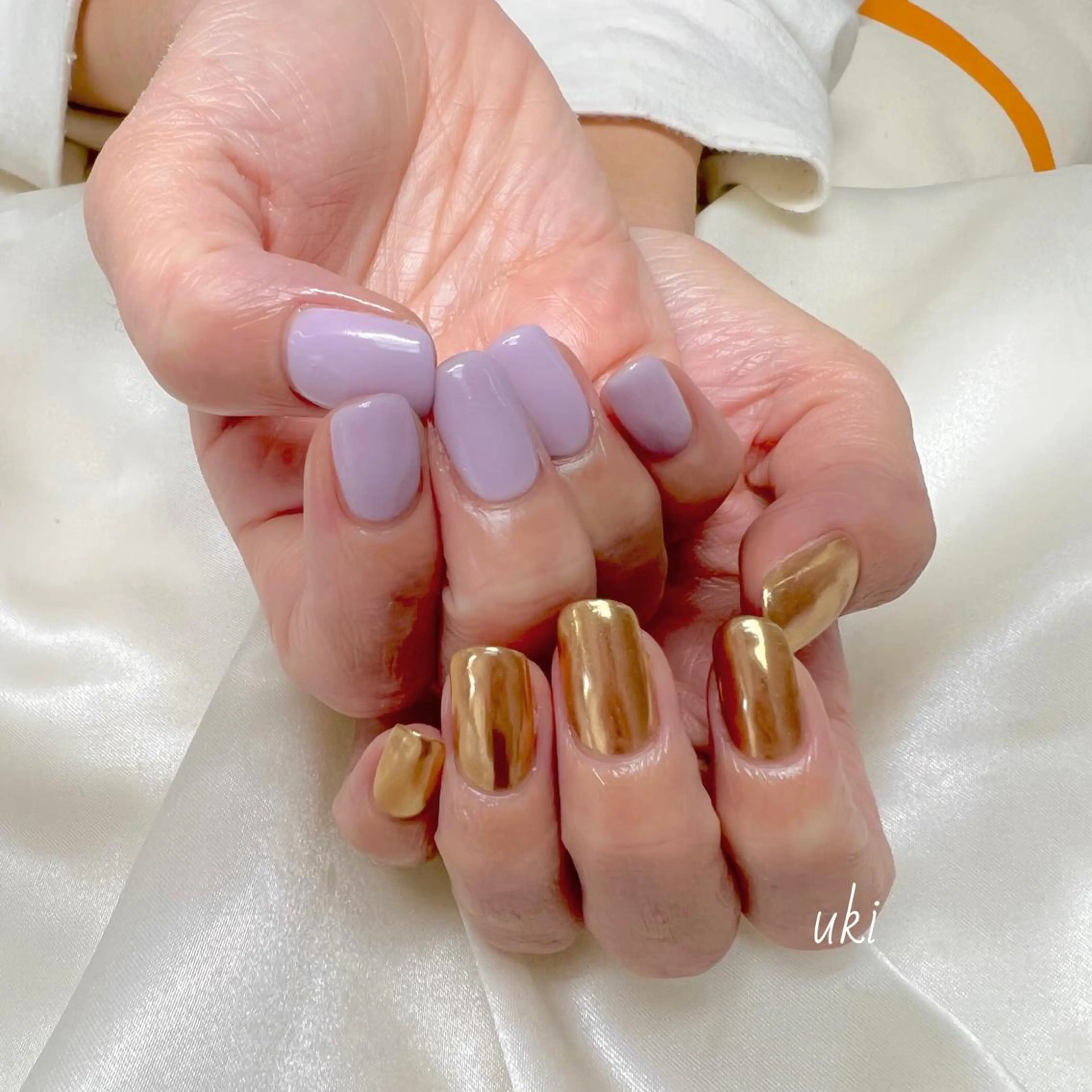 ネイル ゴールド ミラーネイル ワンカラーネイル シンプルネイル ハンドネイル Ameri nail /UKIのネイルデザイン
