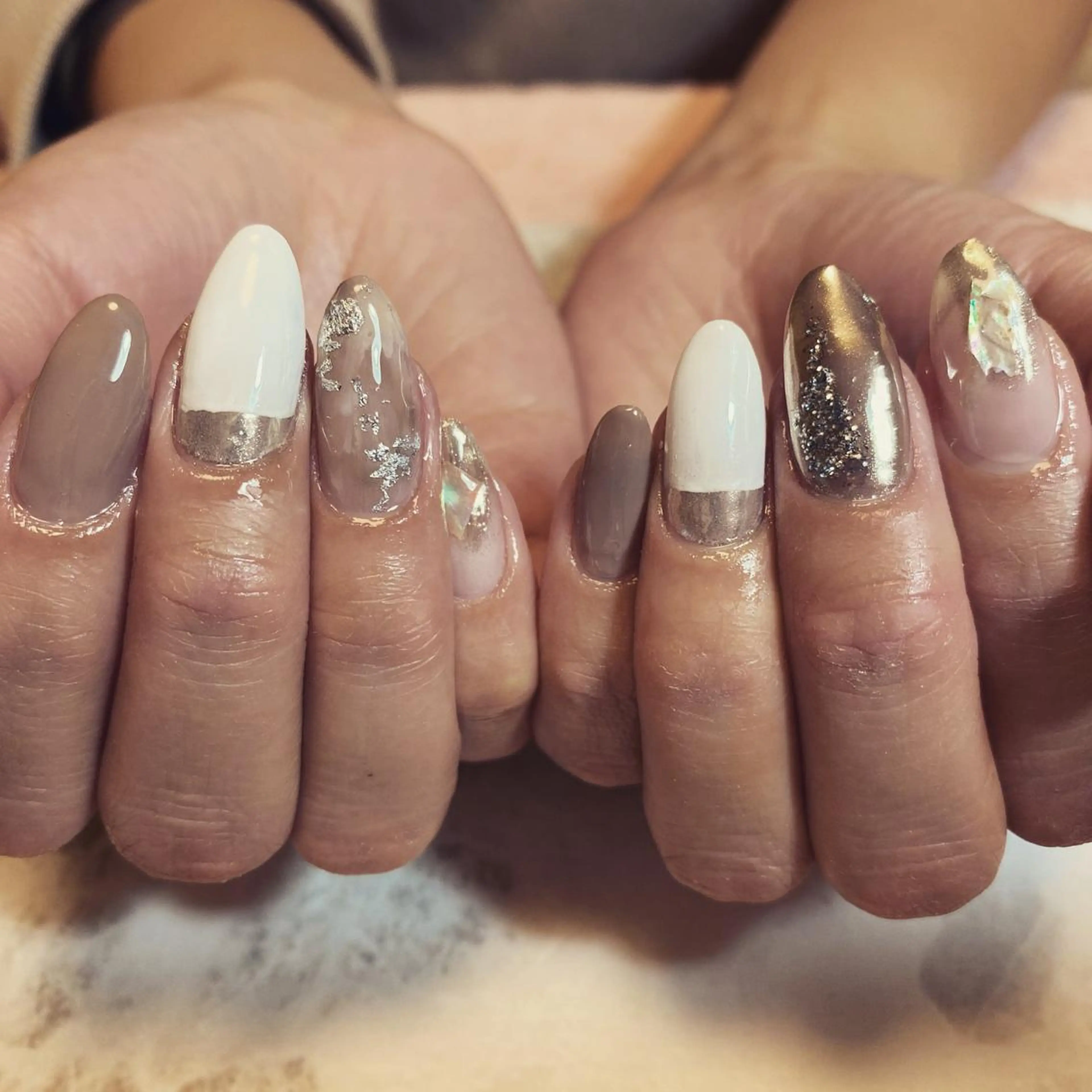 ネイル キラキラネイル ミラーネイル Era nailのネイルデザイン