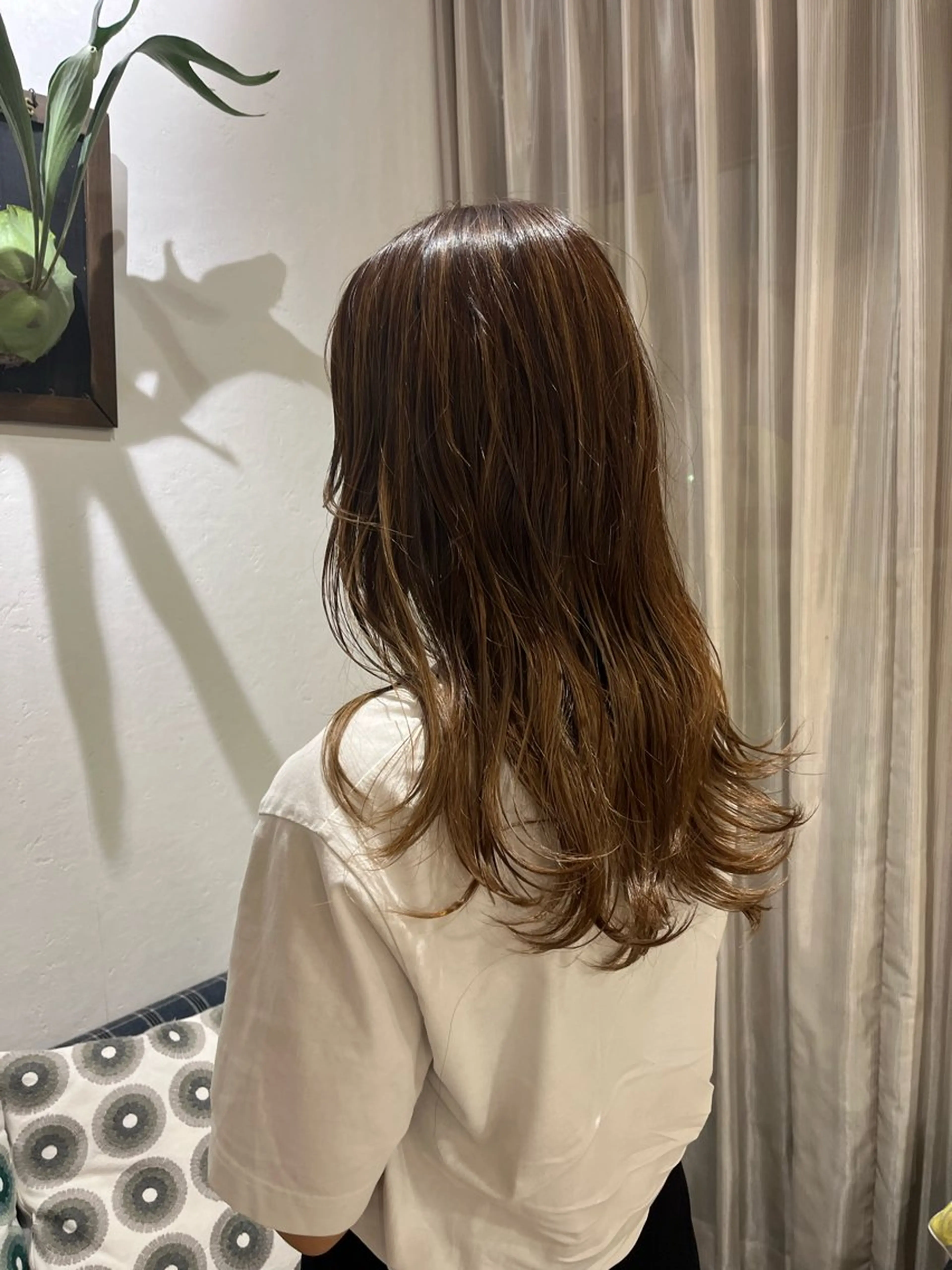 ロング Greens Yokoのヘアスタイル