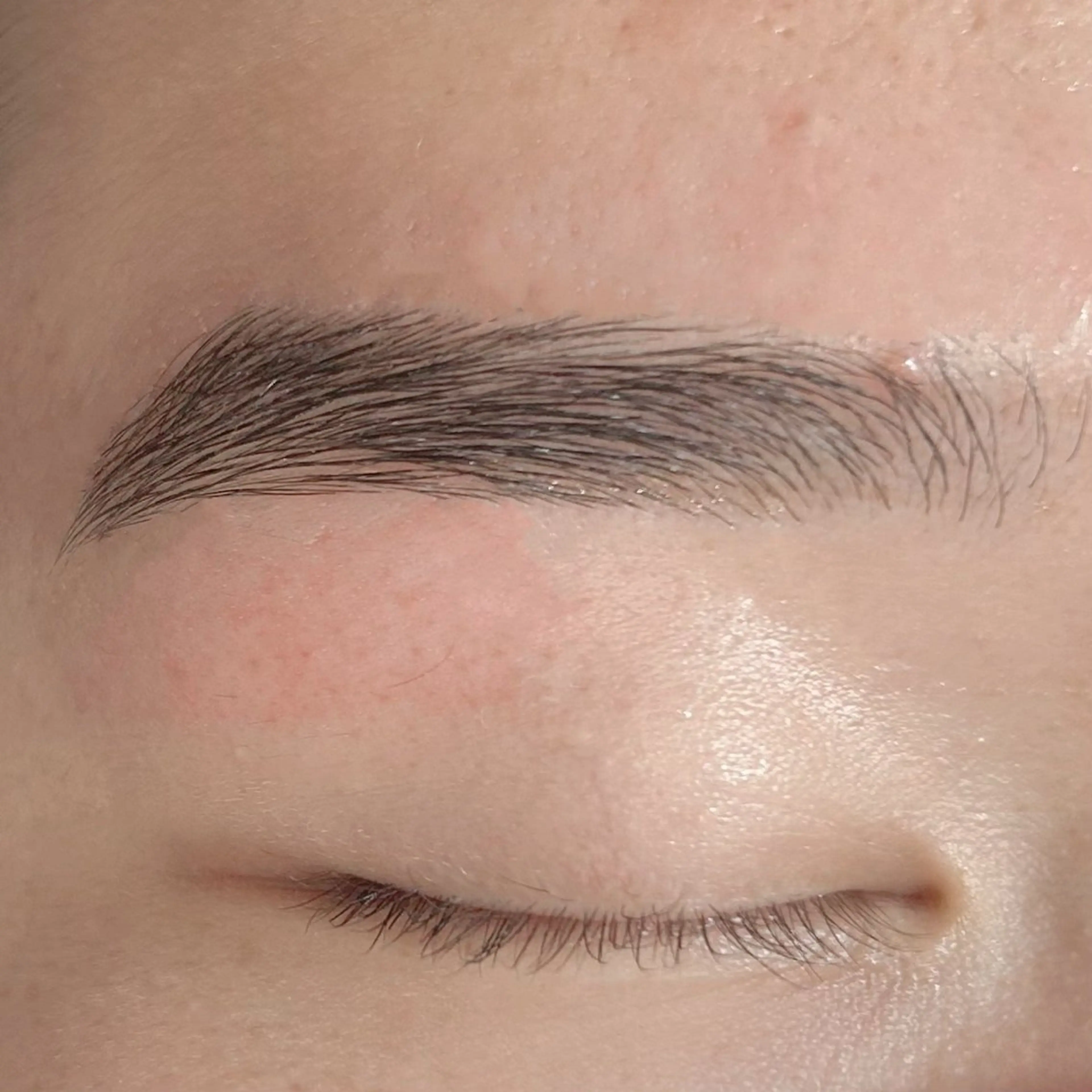 アイブロウ Stella Shioriのマツエク・マツパデザイン