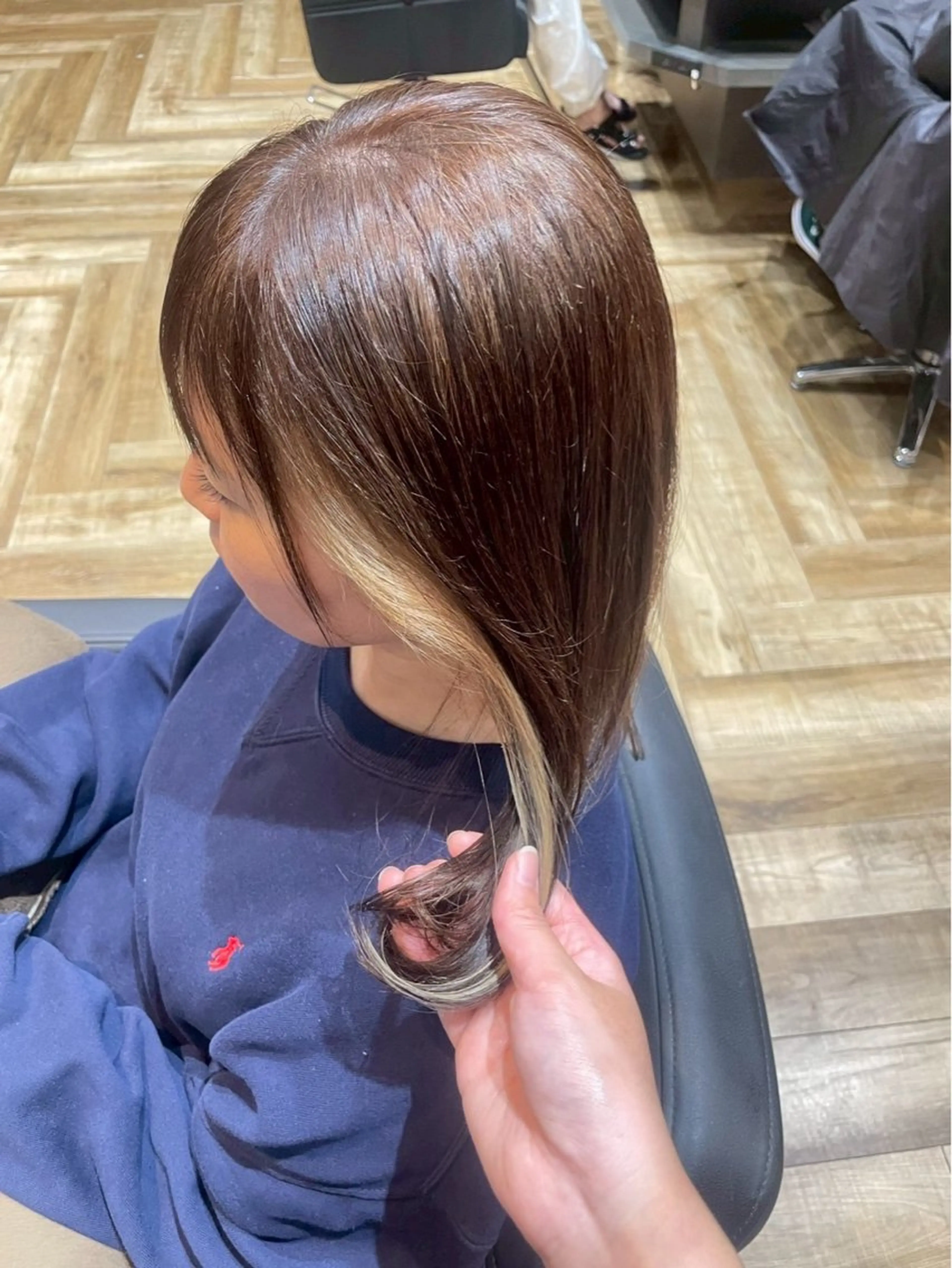 カラー 高木 彩愛のヘアスタイル