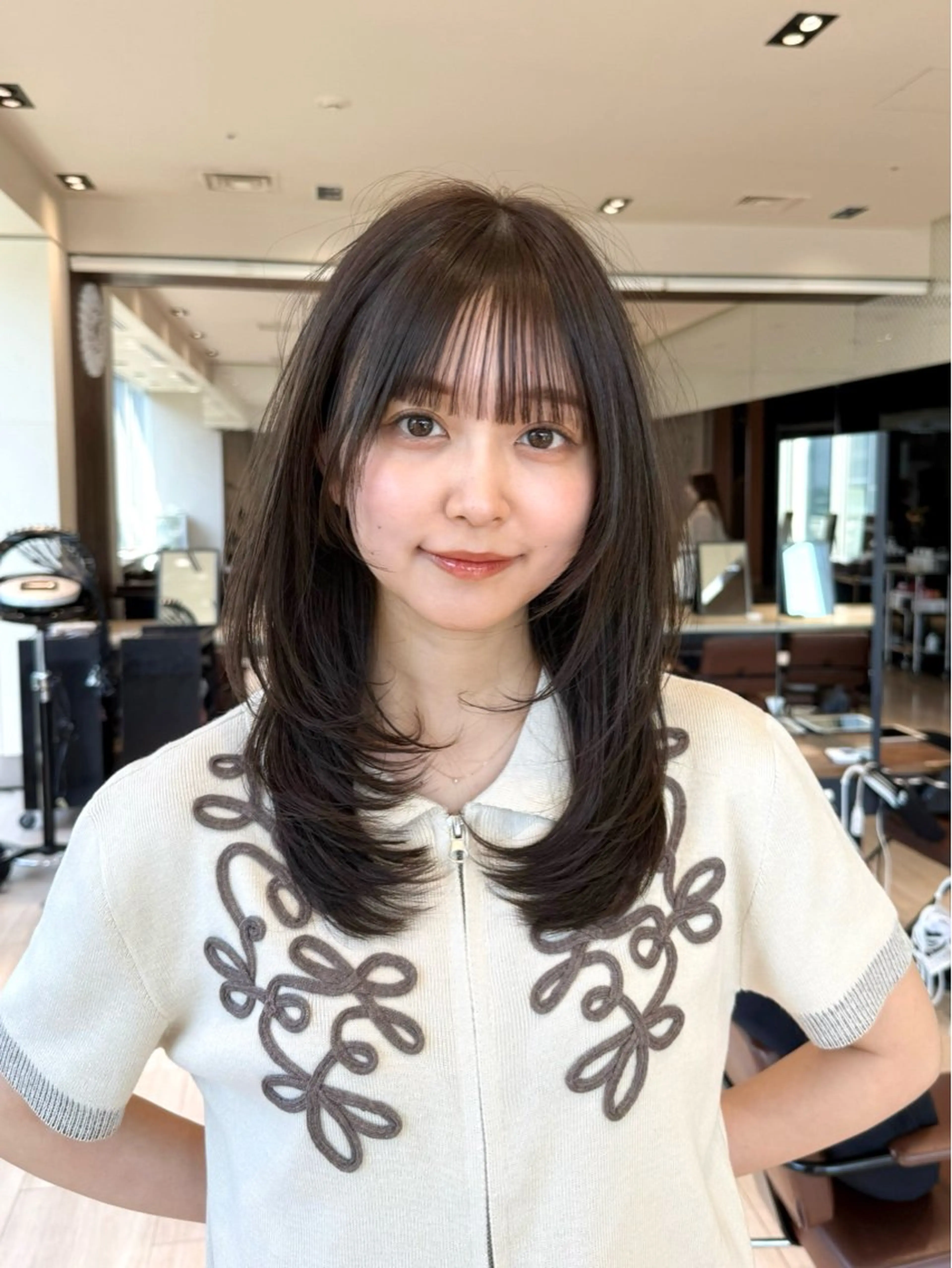 セミロング カット ヘアカラー トリートメント レイヤー/顔周り カット/松岡 祥利のヘアスタイル