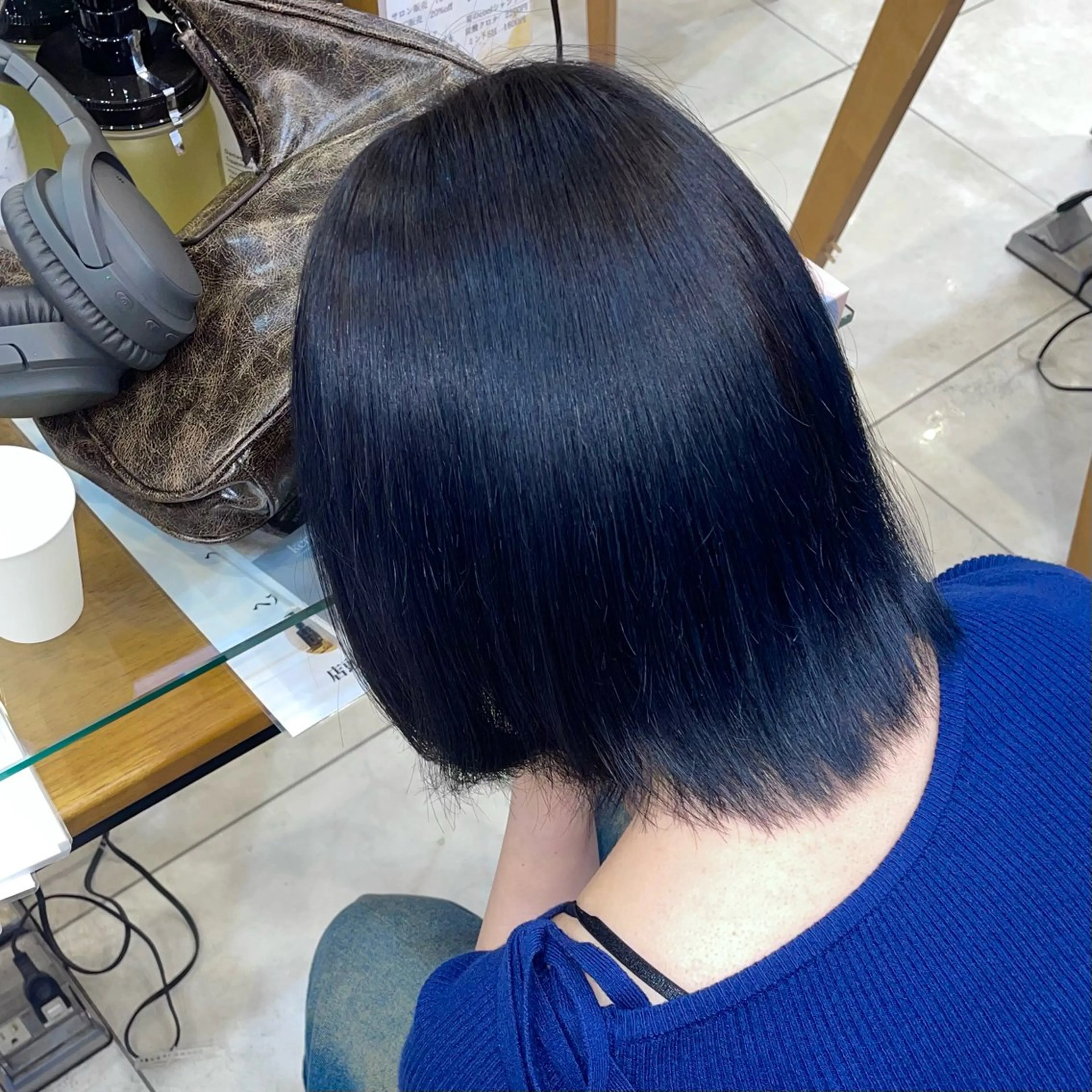 カラー 黒髪 ブルーカラー ブルーブラック 高橋 陽那のヘアスタイル