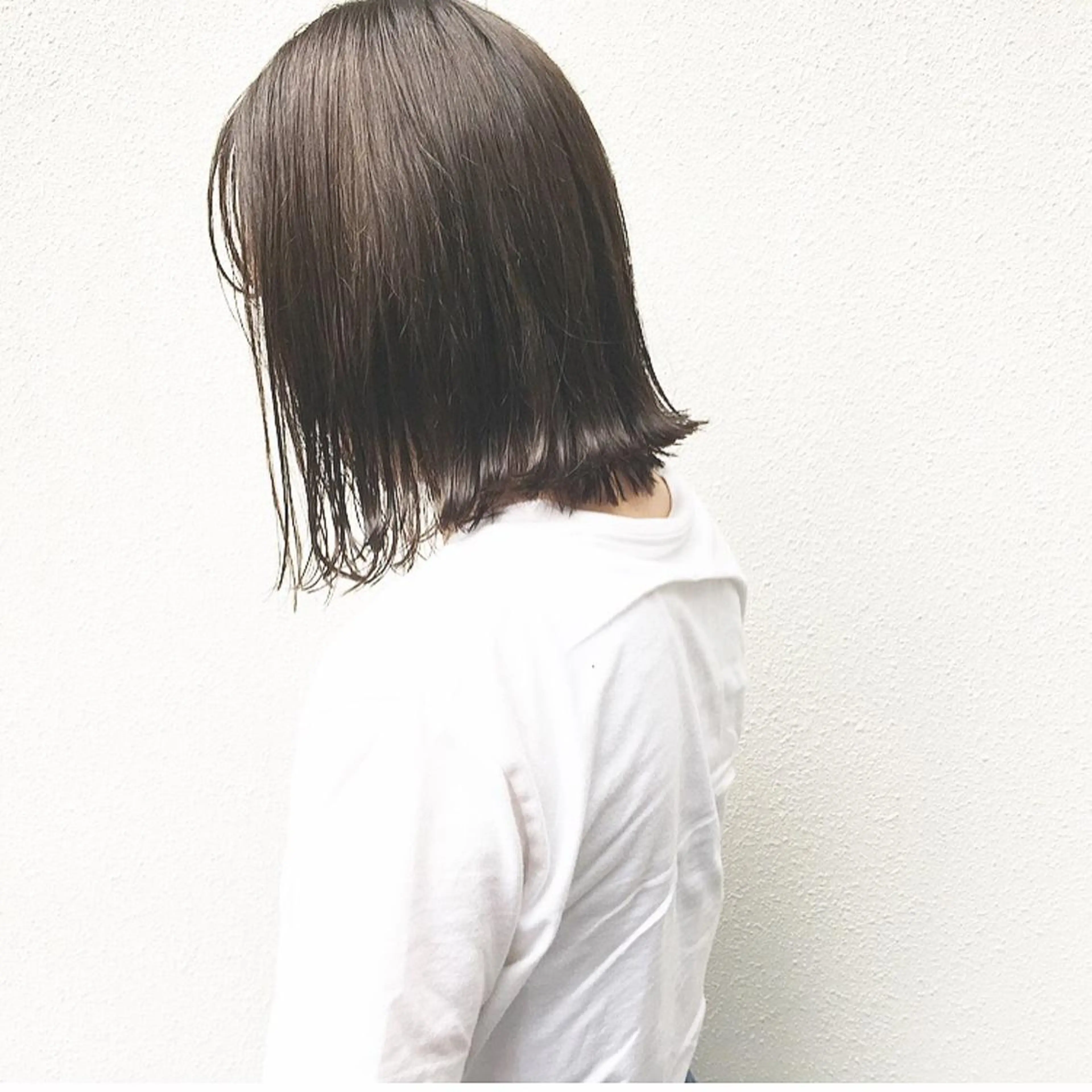 ショート カラー ブリーチ、パーマ 西部笑のヘアスタイル