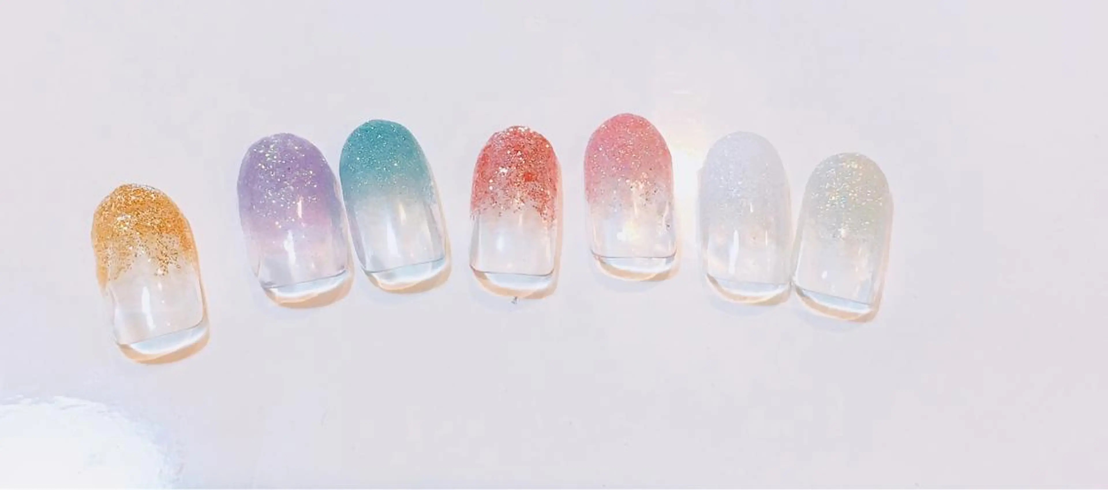 ネイル グラデーション ラメ(グリッター) ラメグラデーション フットネイル nailsalon SIMB.のネイルデザイン