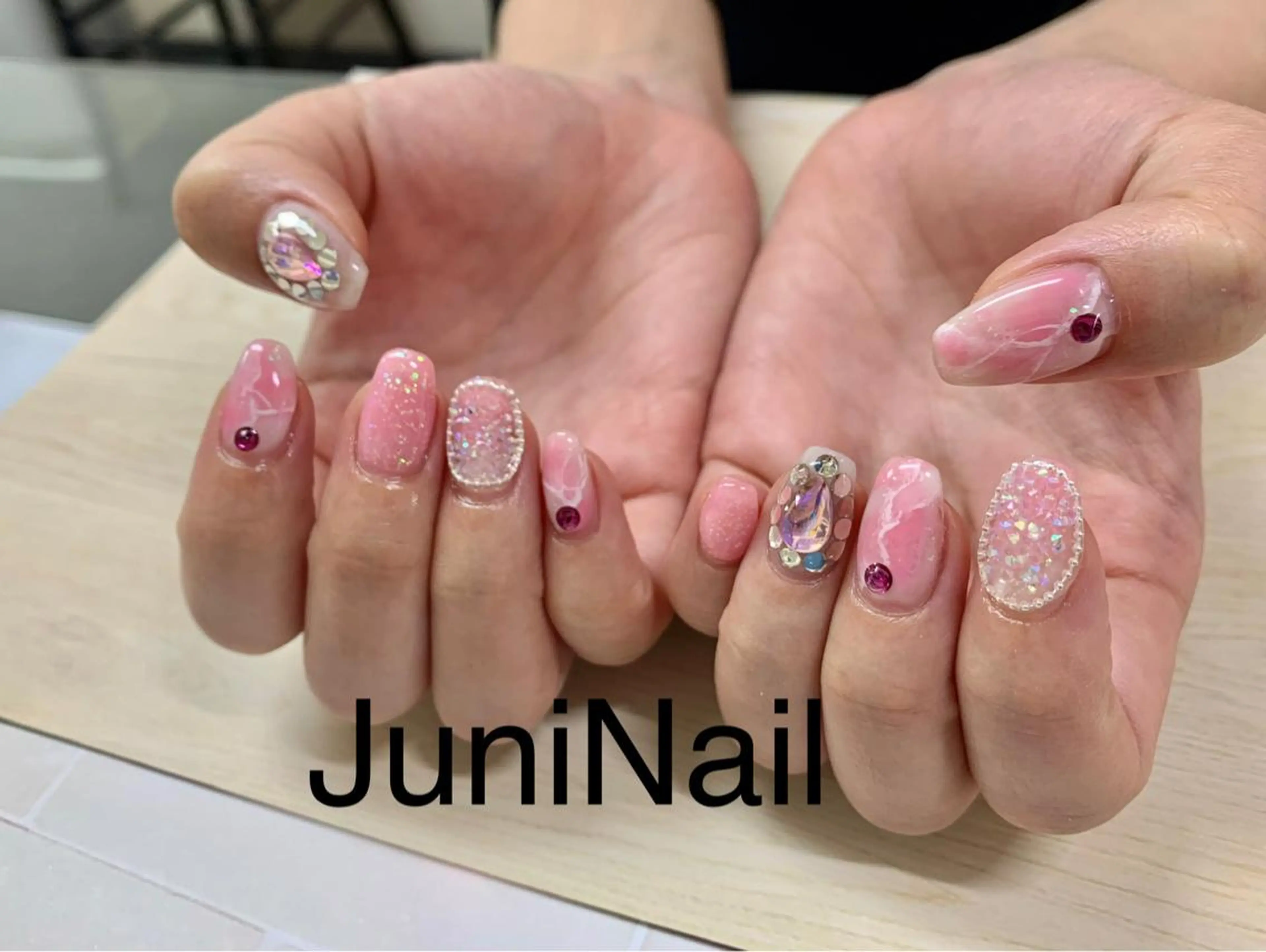 ネイル ハンドネイル JuniNail 주니네일🇰🇷suのネイルデザイン