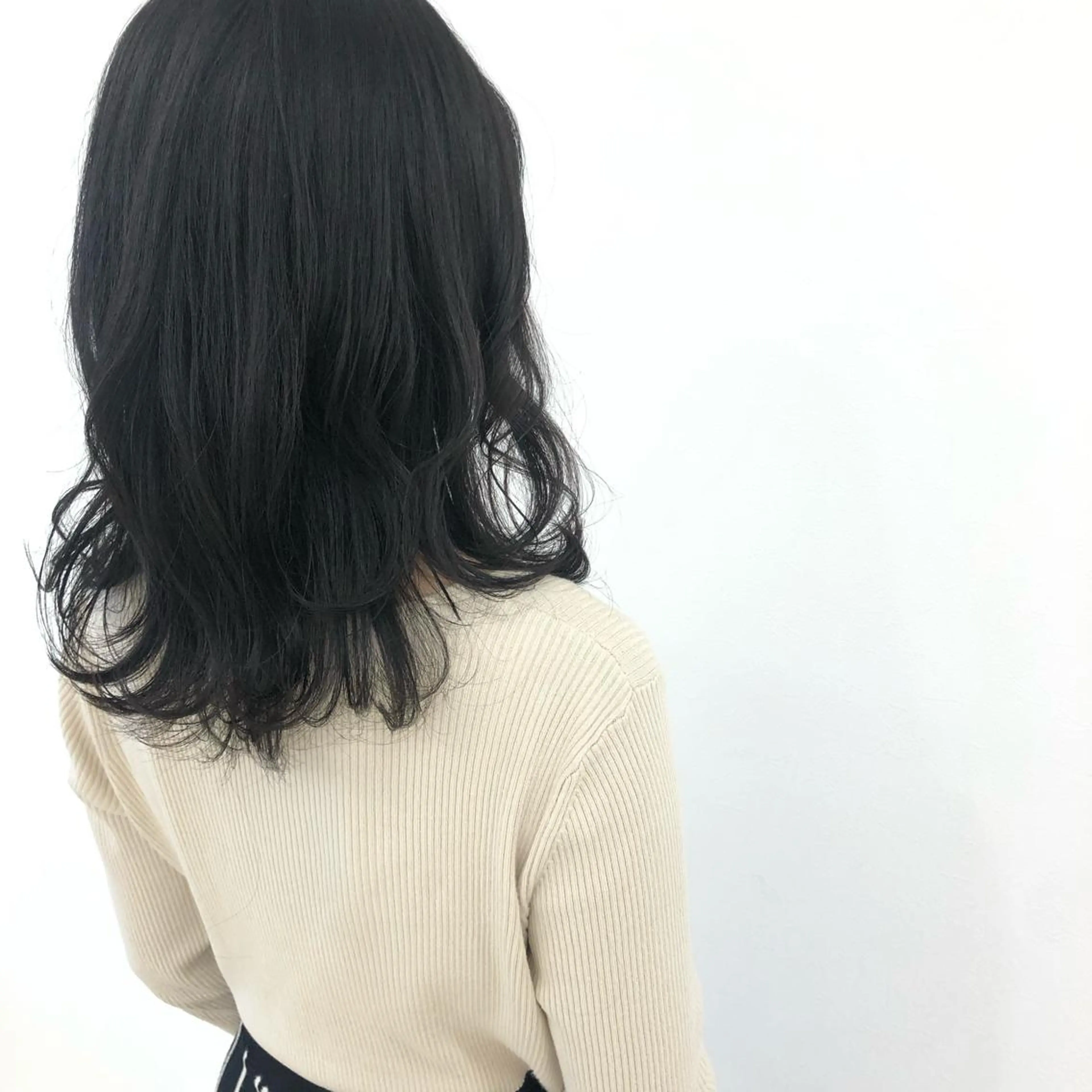 セミロング 堀越 エリのヘアスタイル