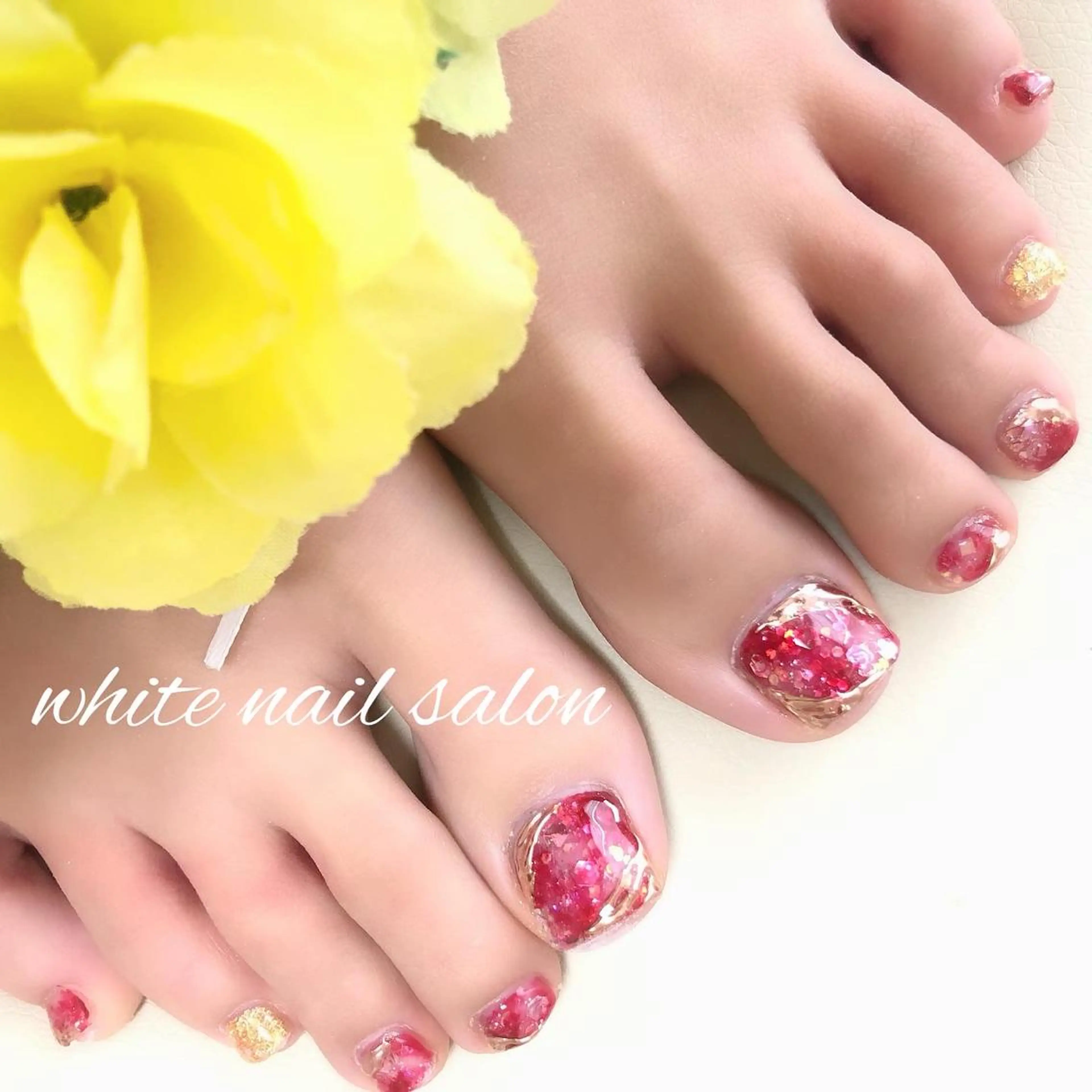 ネイル ジェルネイル ハードジェル ラメ(グリッター) 持ち込み ソフトジェル フットネイル white nail salonのネイルデザイン