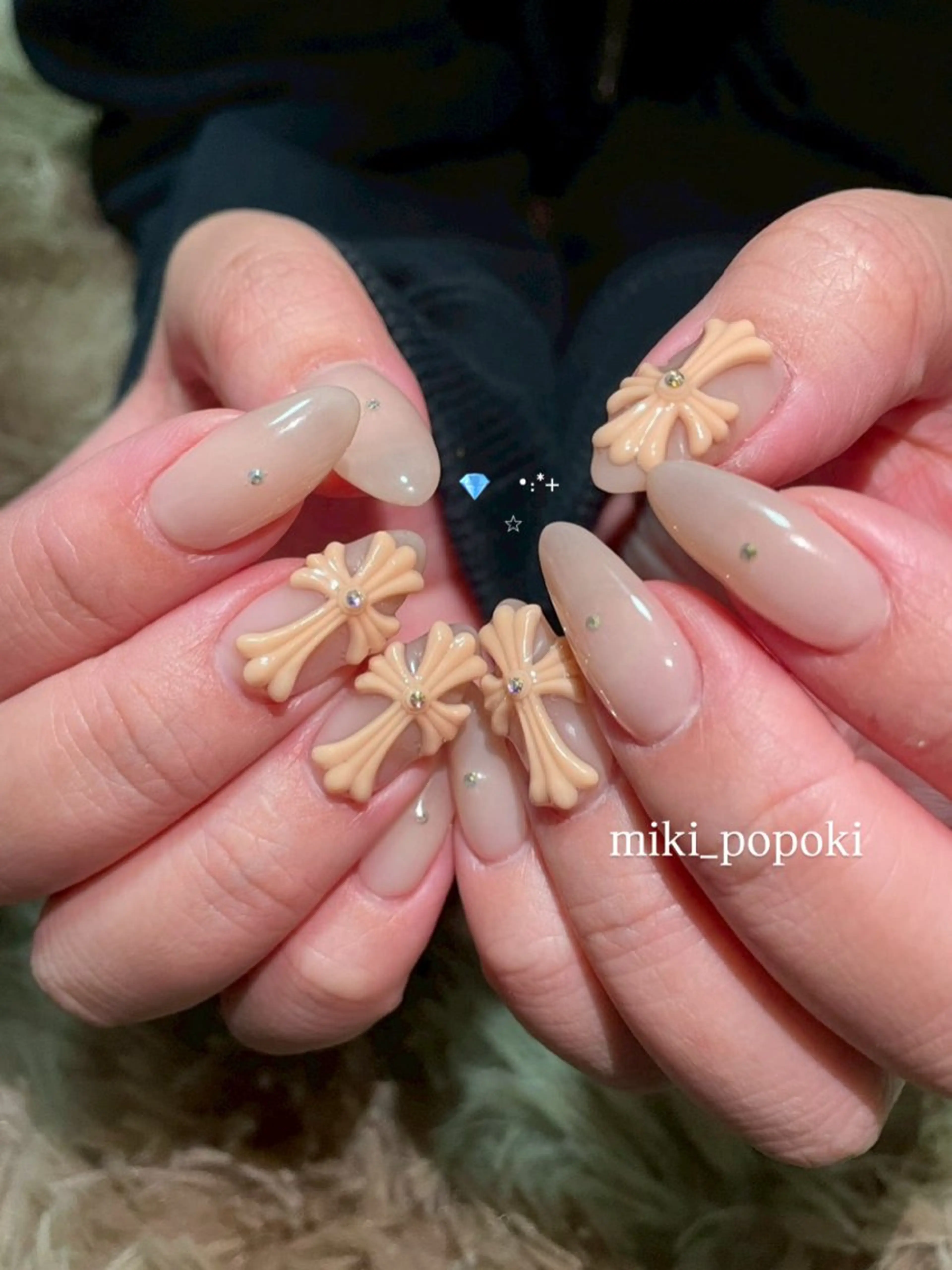 ネイル ハンドネイル STAR RIVER【スターリバー】所属・個性派/ちゅるん/ モチ好評◎|MIKIのネイルデザイン
