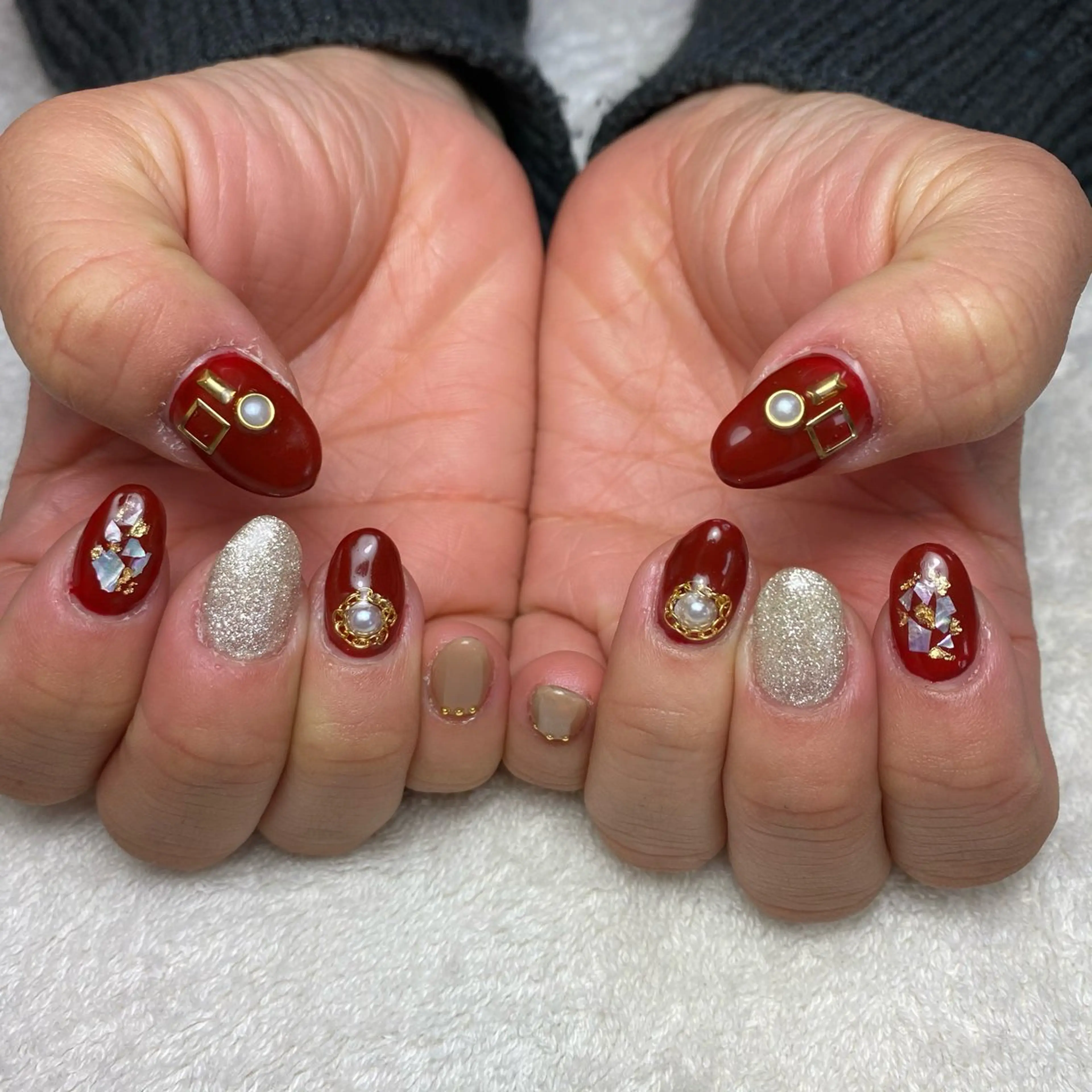 ネイル ボルドー 冬ネイル ハンドネイル COCO+所属・COCO +のエステ・リラクイメージ